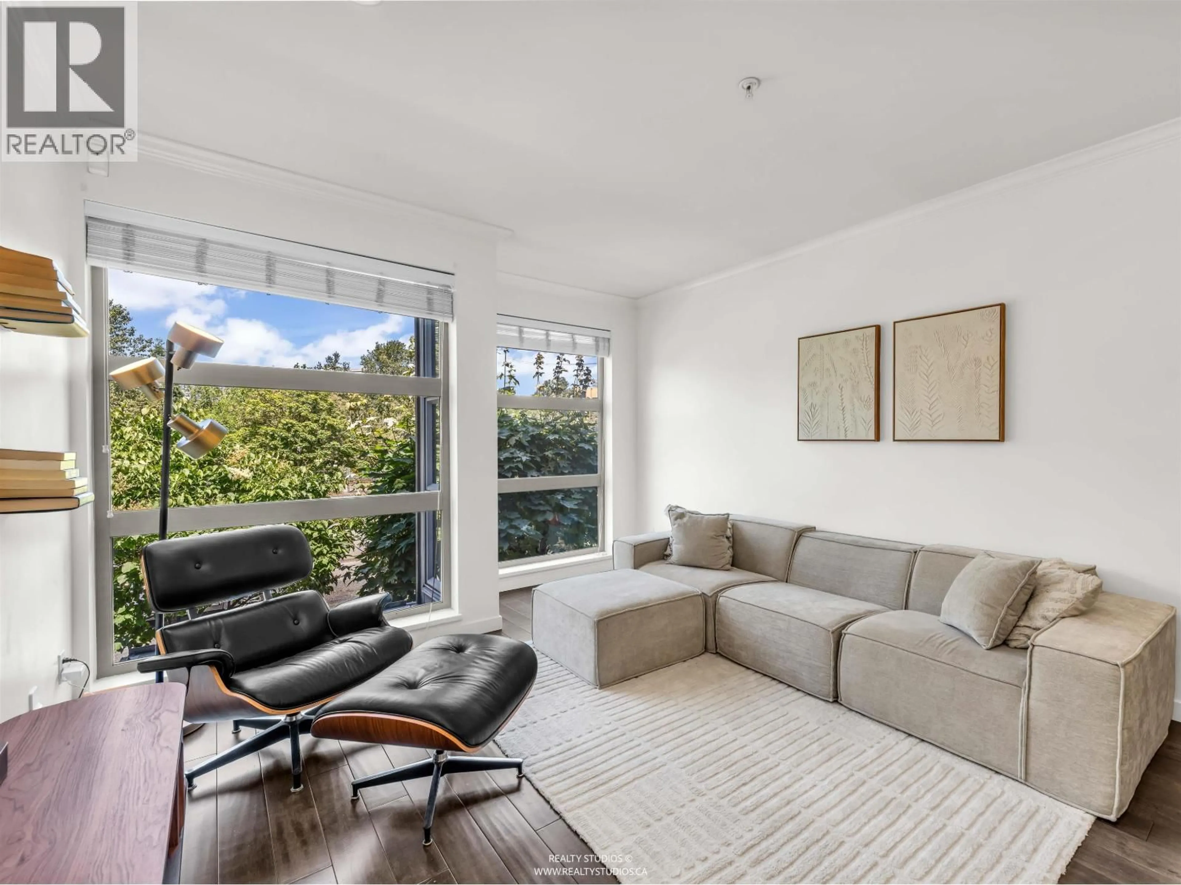 Living room with furniture, unknown for 4 - 618 6TH AVENUE, Vancouver British Columbia V5Z1A3