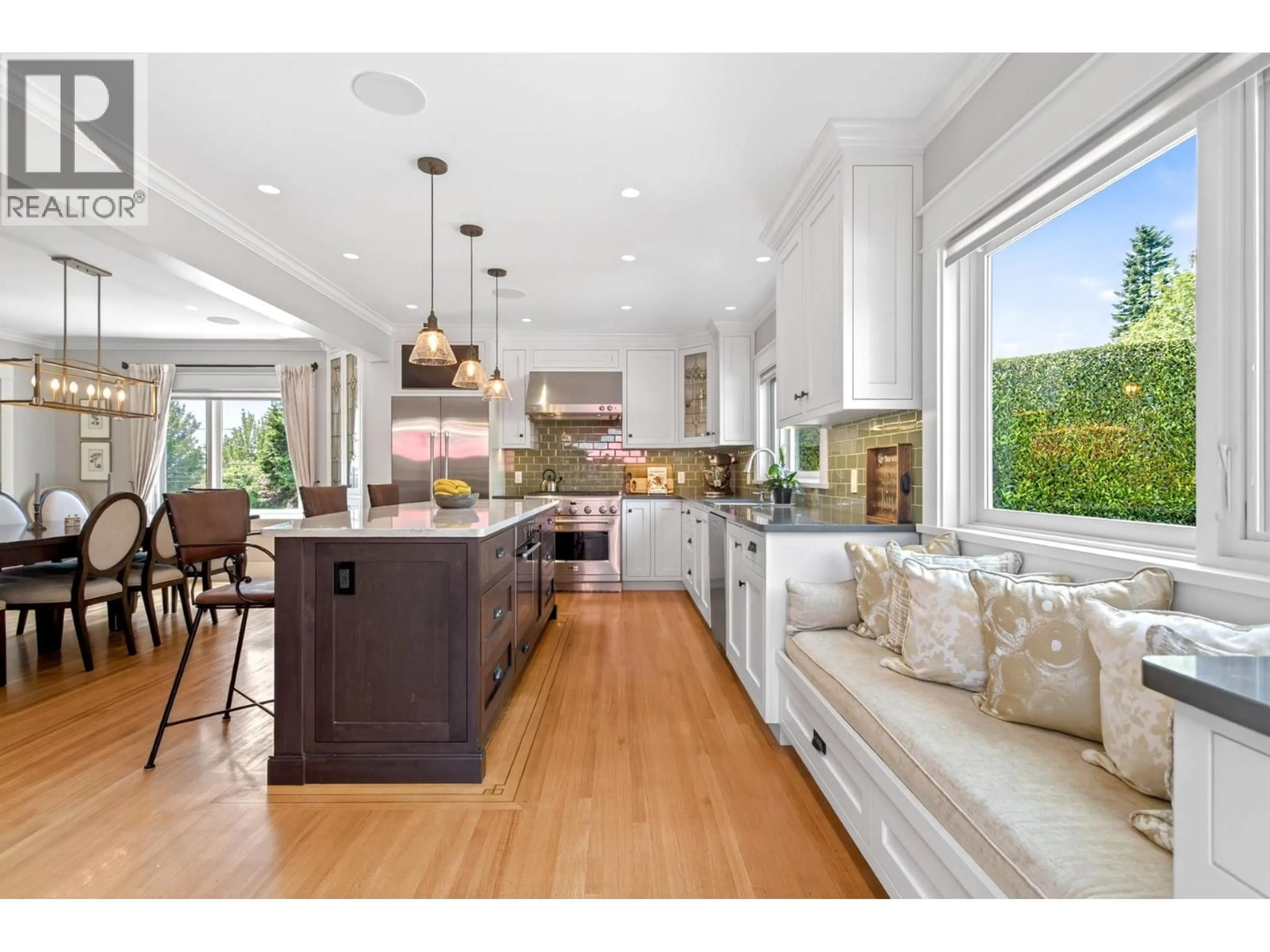 Open concept kitchen, unknown for 1631 SEVENTH AVENUE, New Westminster British Columbia V3M2K6
