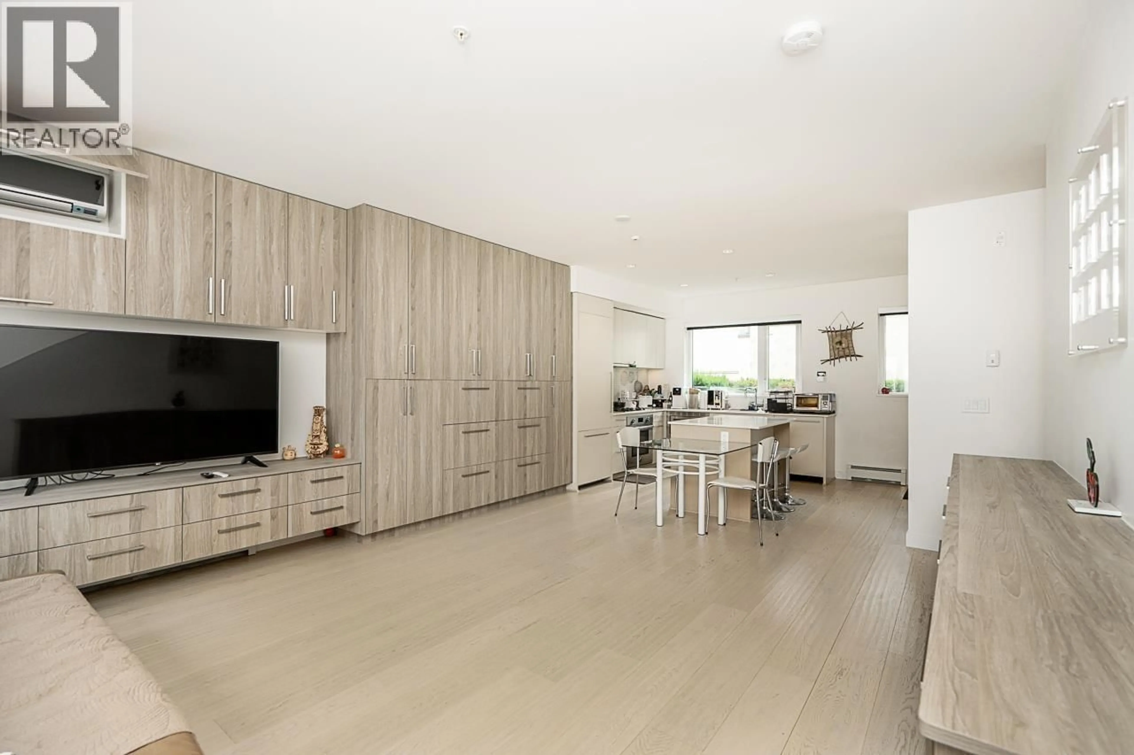 Unknown for 2 - 589 KING EDWARD AVENUE, Vancouver British Columbia V5Z2C4