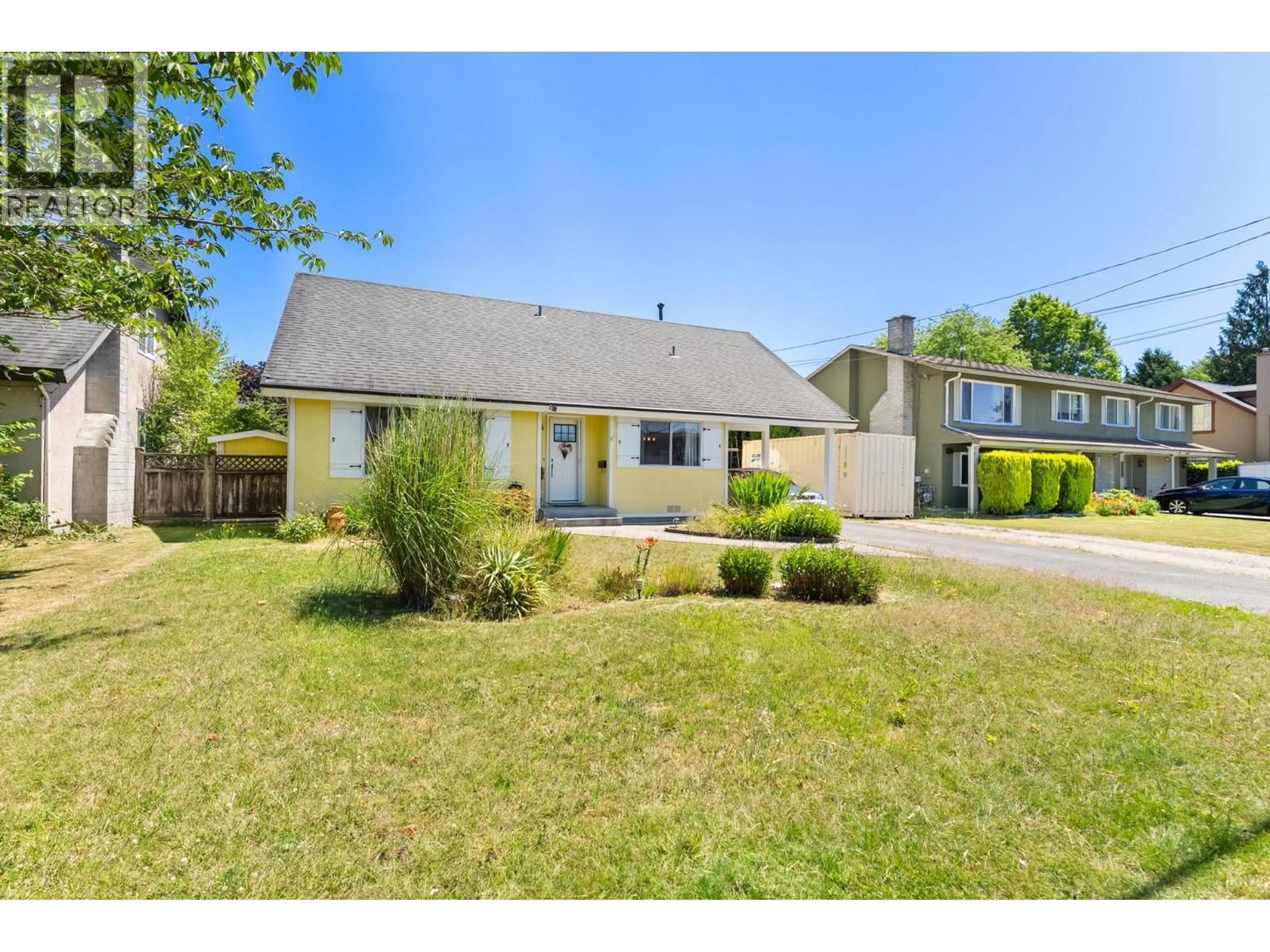 A pic from outside/outdoor area/front of a property/back of a property/a pic from drone, street for 4576 61 STREET, Delta British Columbia V4K3L2