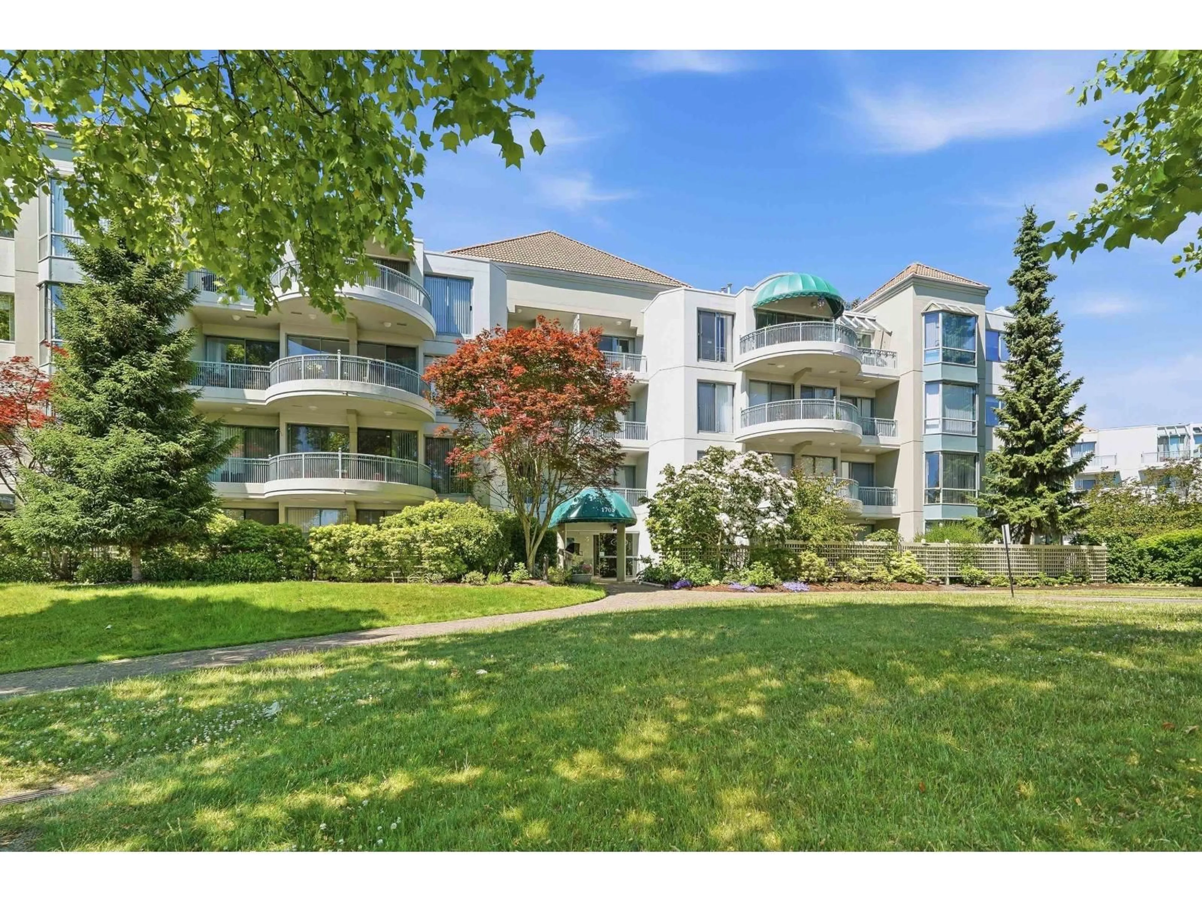 A pic from outside/outdoor area/front of a property/back of a property/a pic from drone, unknown for 201 - 1705 MARTIN DRIVE, Surrey British Columbia V4A9T5