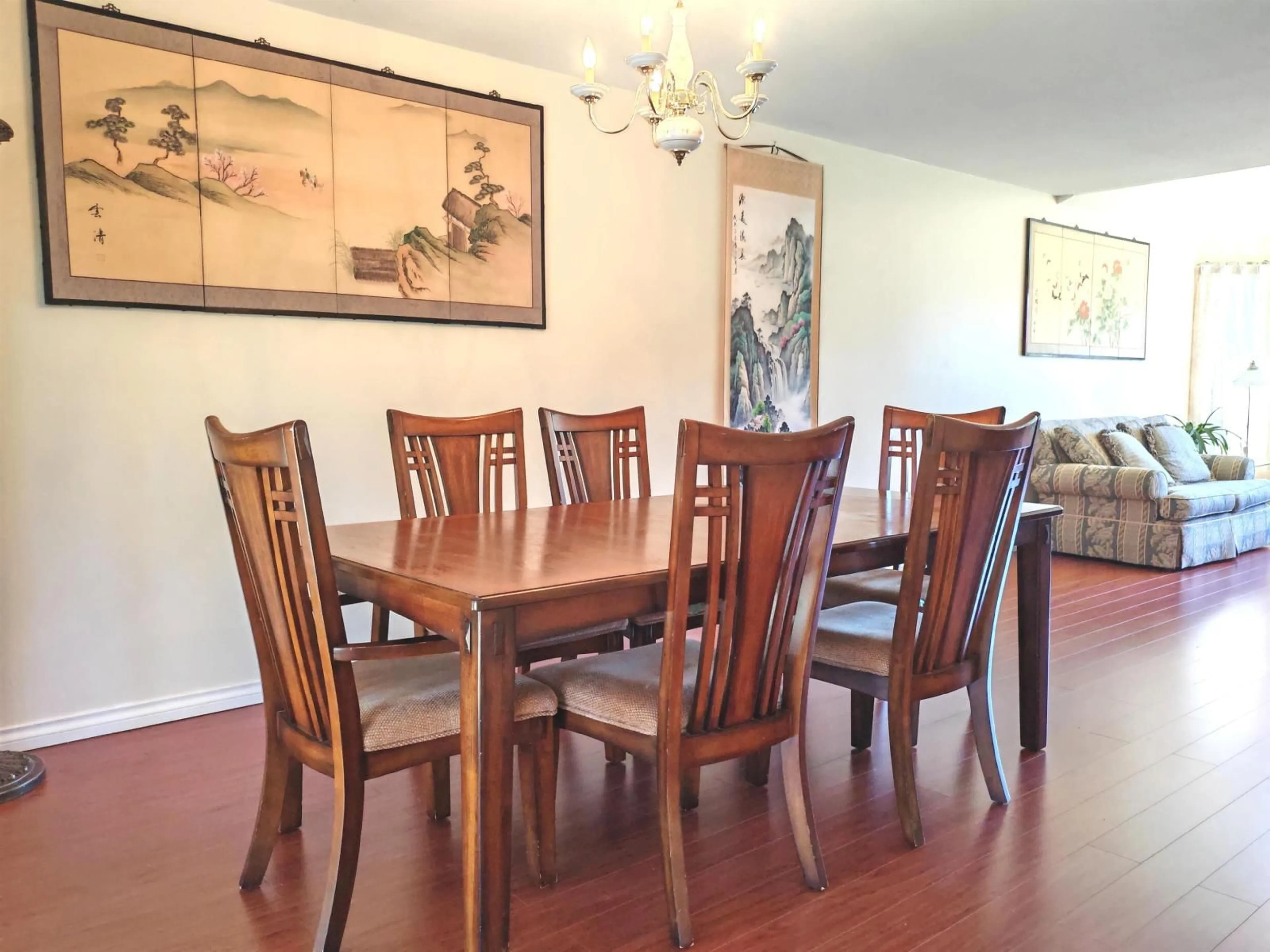 Dining room, wood/laminate floor for 11933 WOODGROVE AVENUE, Delta British Columbia V4E3H2