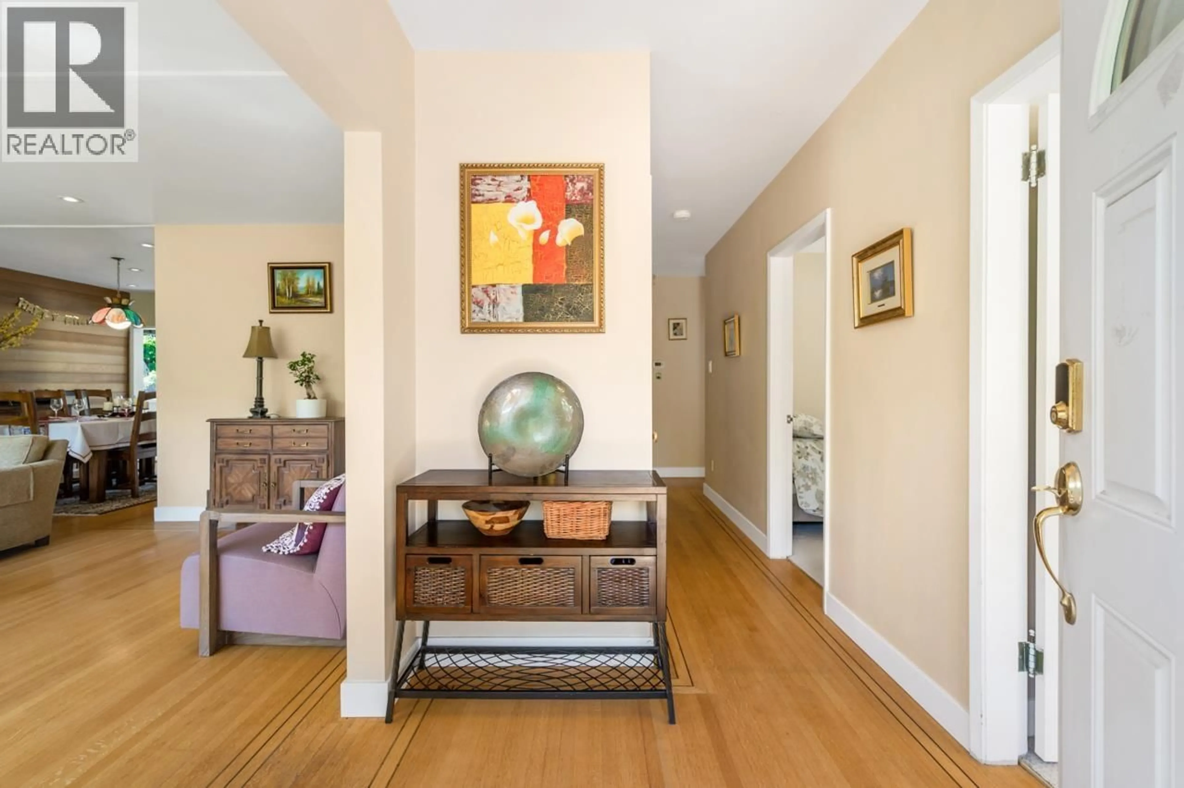 Indoor entryway for 7375 LABURNUM STREET, Vancouver British Columbia V6P5N2