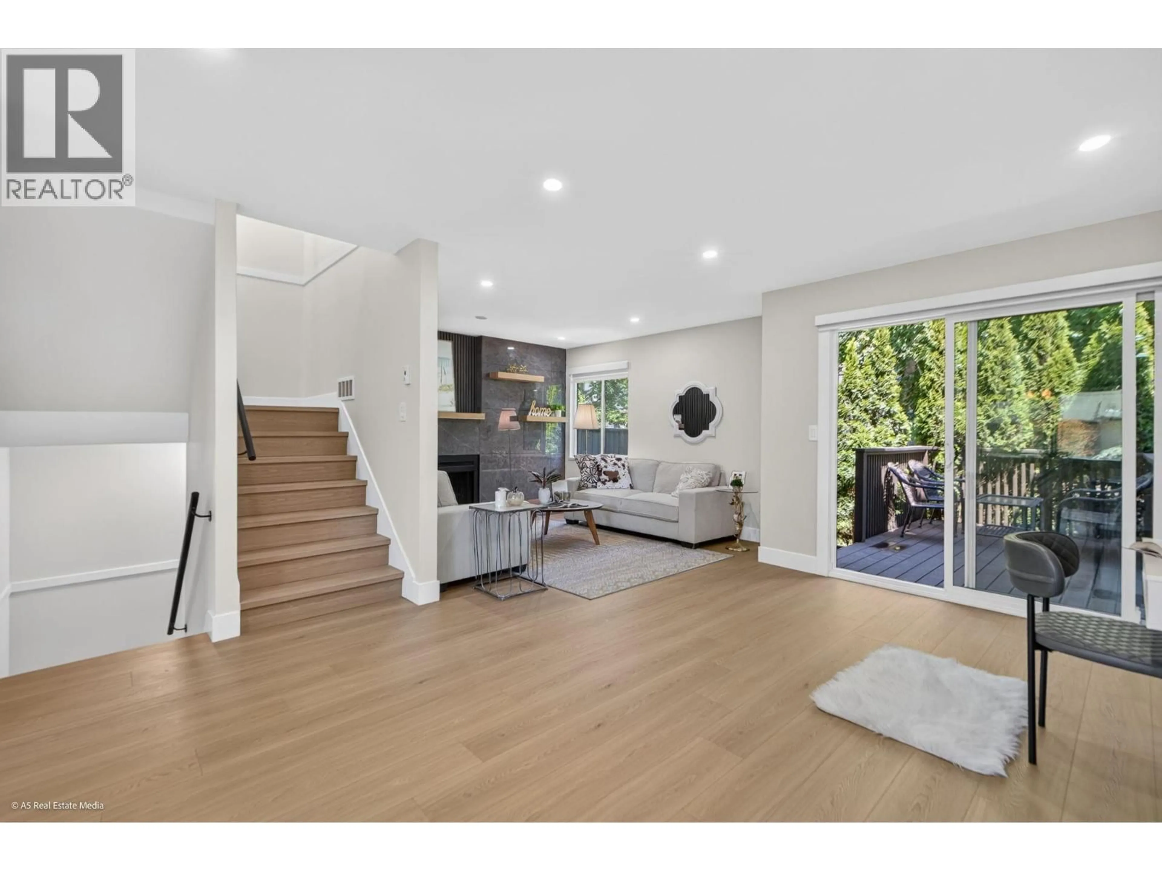 Unknown for 8557 WOODRIDGE PLACE, Burnaby British Columbia V5A4B3