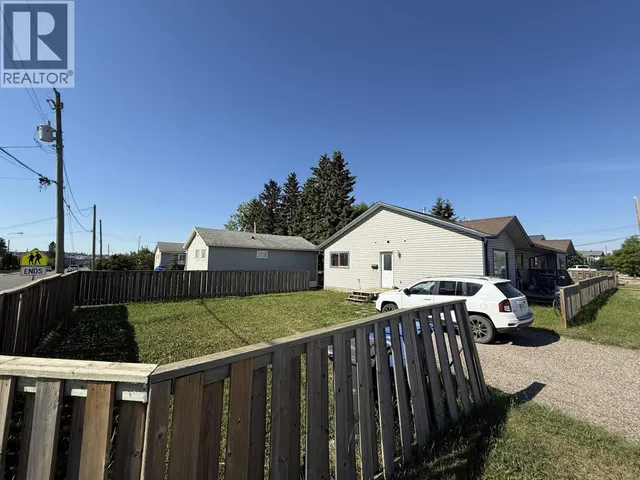10203 98 AVENUE, Fort St. John 3
