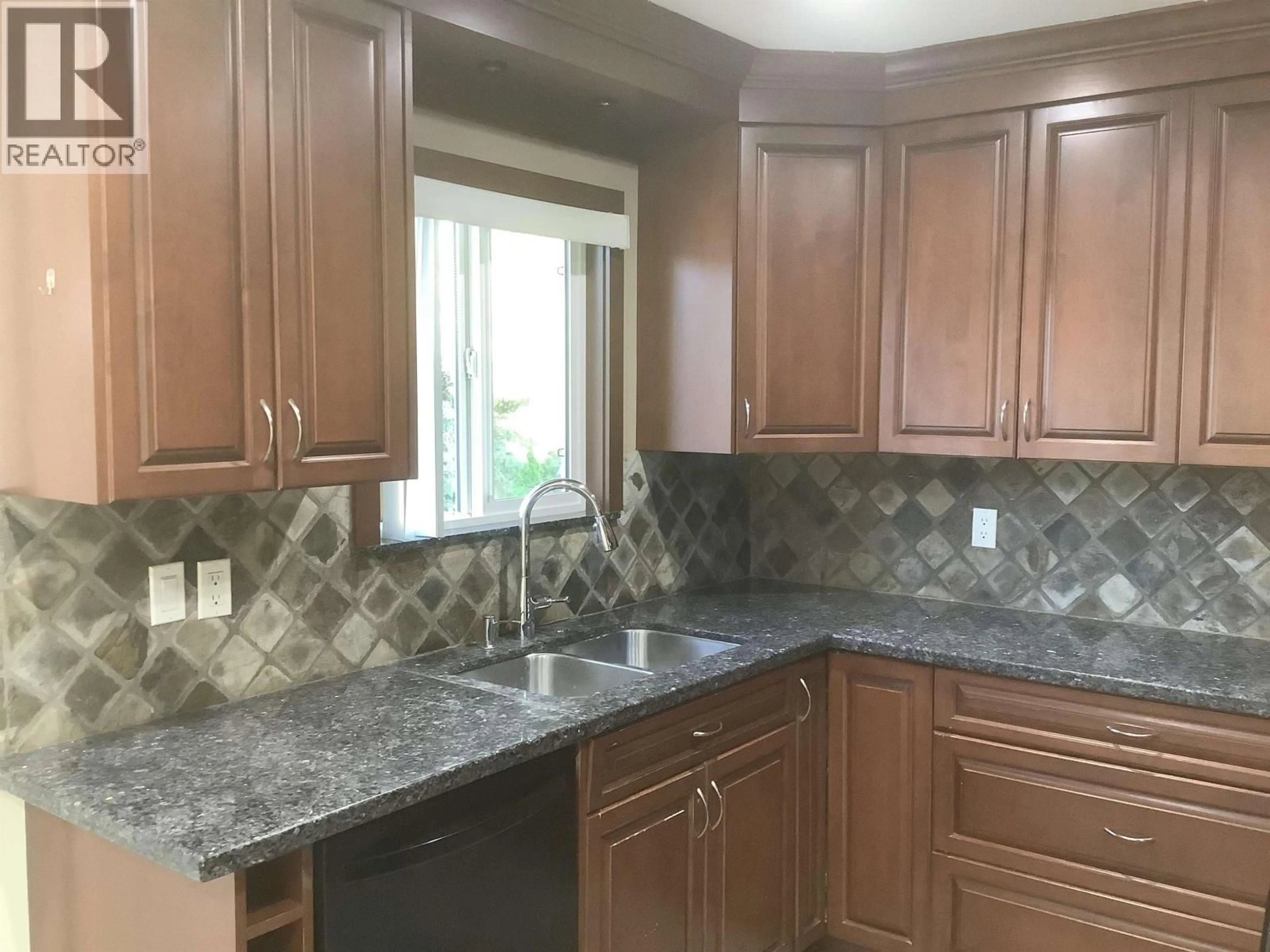 Unknown for 537 DRAYCOTT STREET, Coquitlam British Columbia V3J6M4