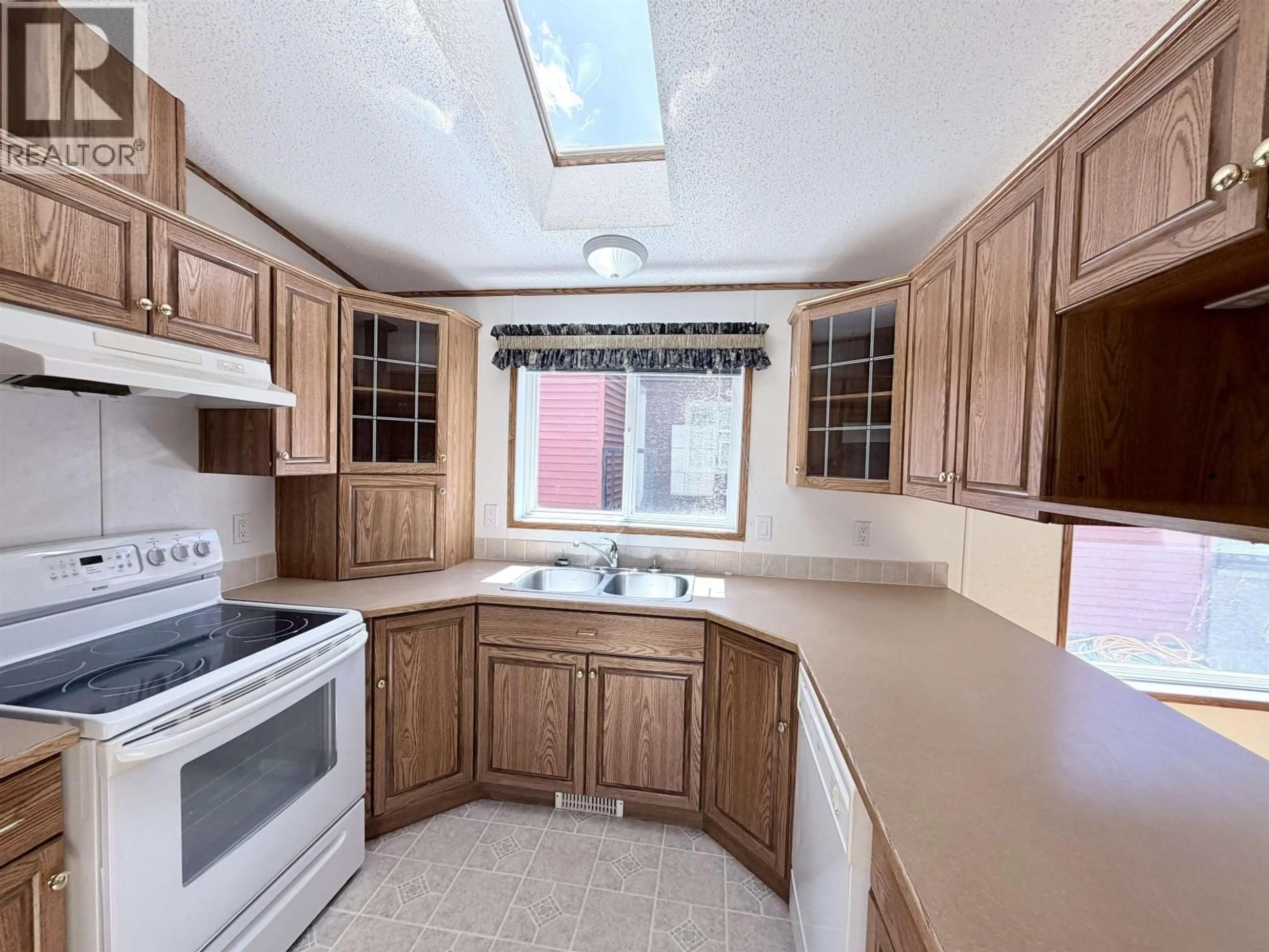 Standard kitchen, unknown for 6 - 176 NORTHSIDE ROAD, Vanderhoof British Columbia V0J3A2