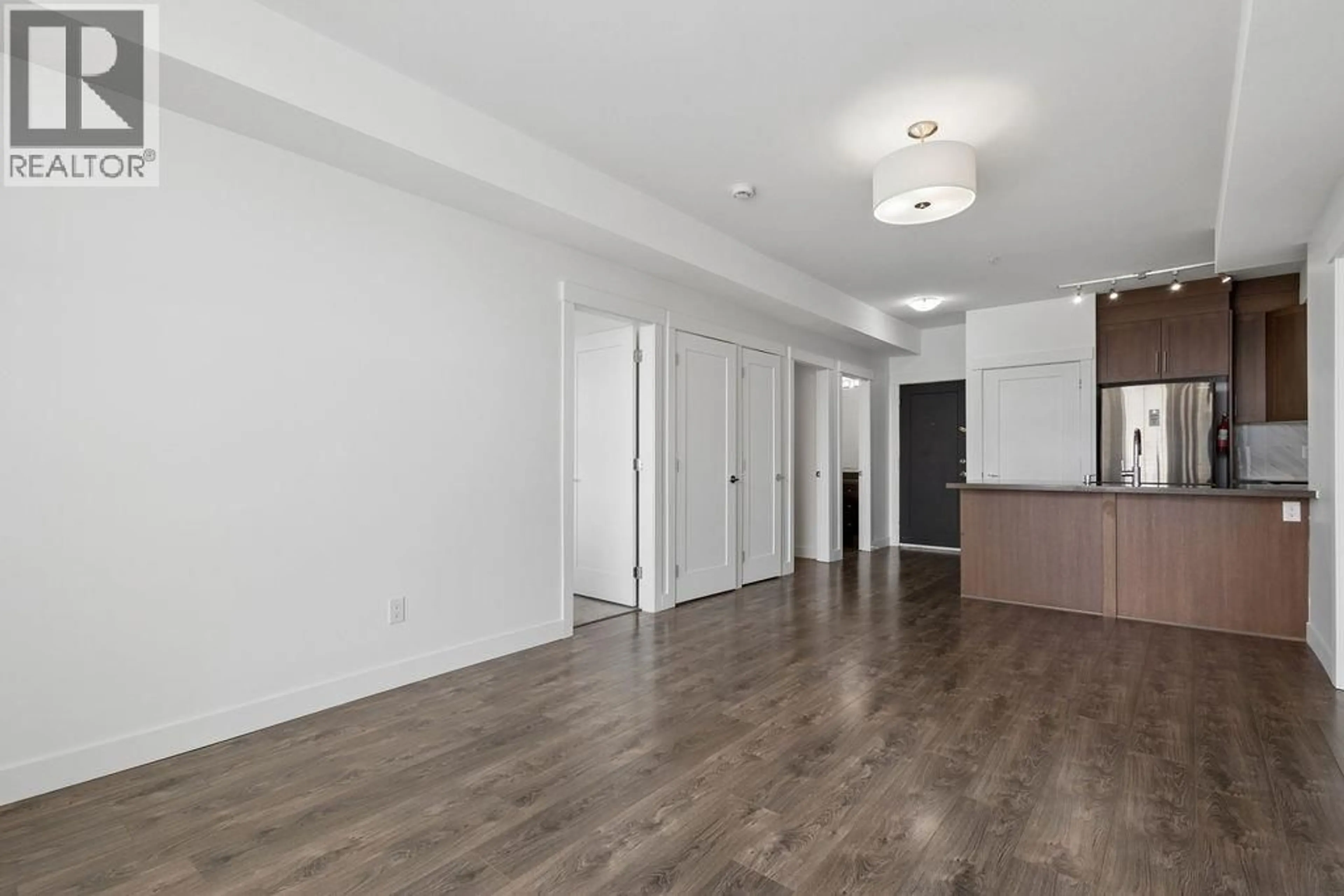 A pic of a room for 205 - 827 RODERICK AVENUE, Coquitlam British Columbia V3K0E3