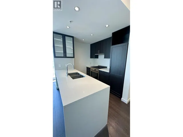 3301 - 5470 ORMIDALE STREET, Vancouver 3