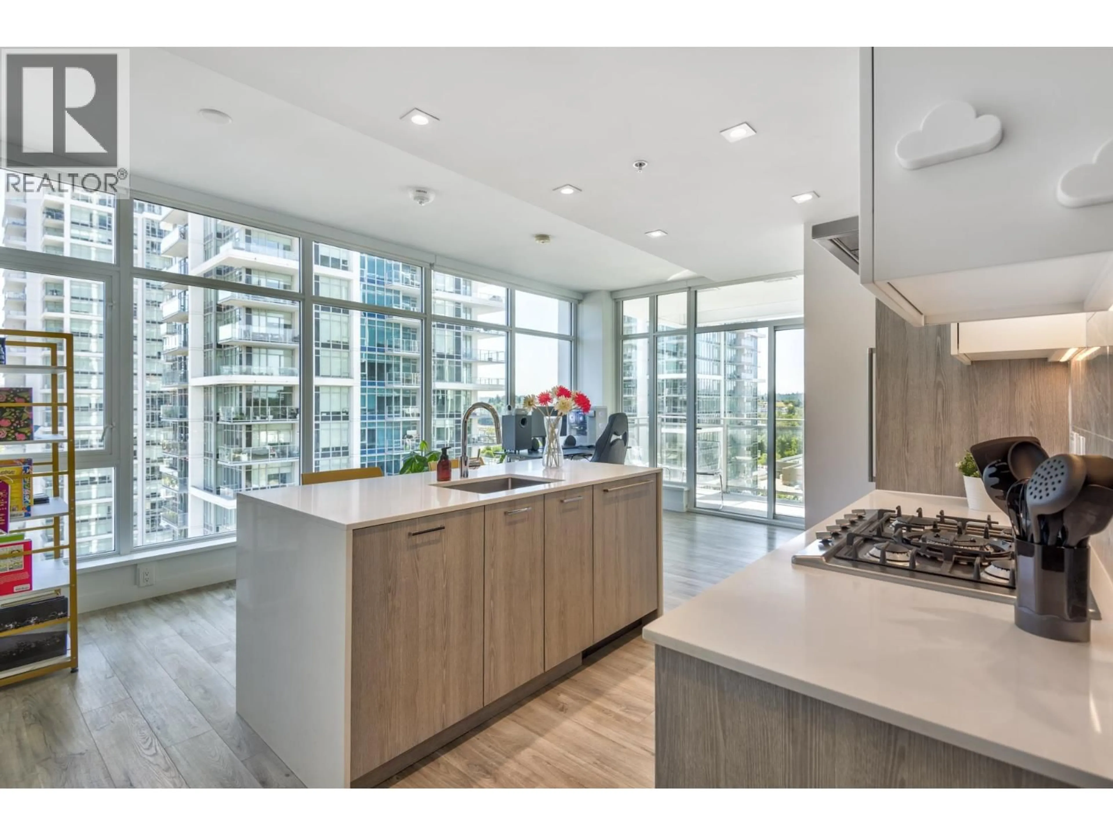 Open concept kitchen, unknown for 1301 - 2288 ALPHA AVENUE, Burnaby British Columbia V5C0L9