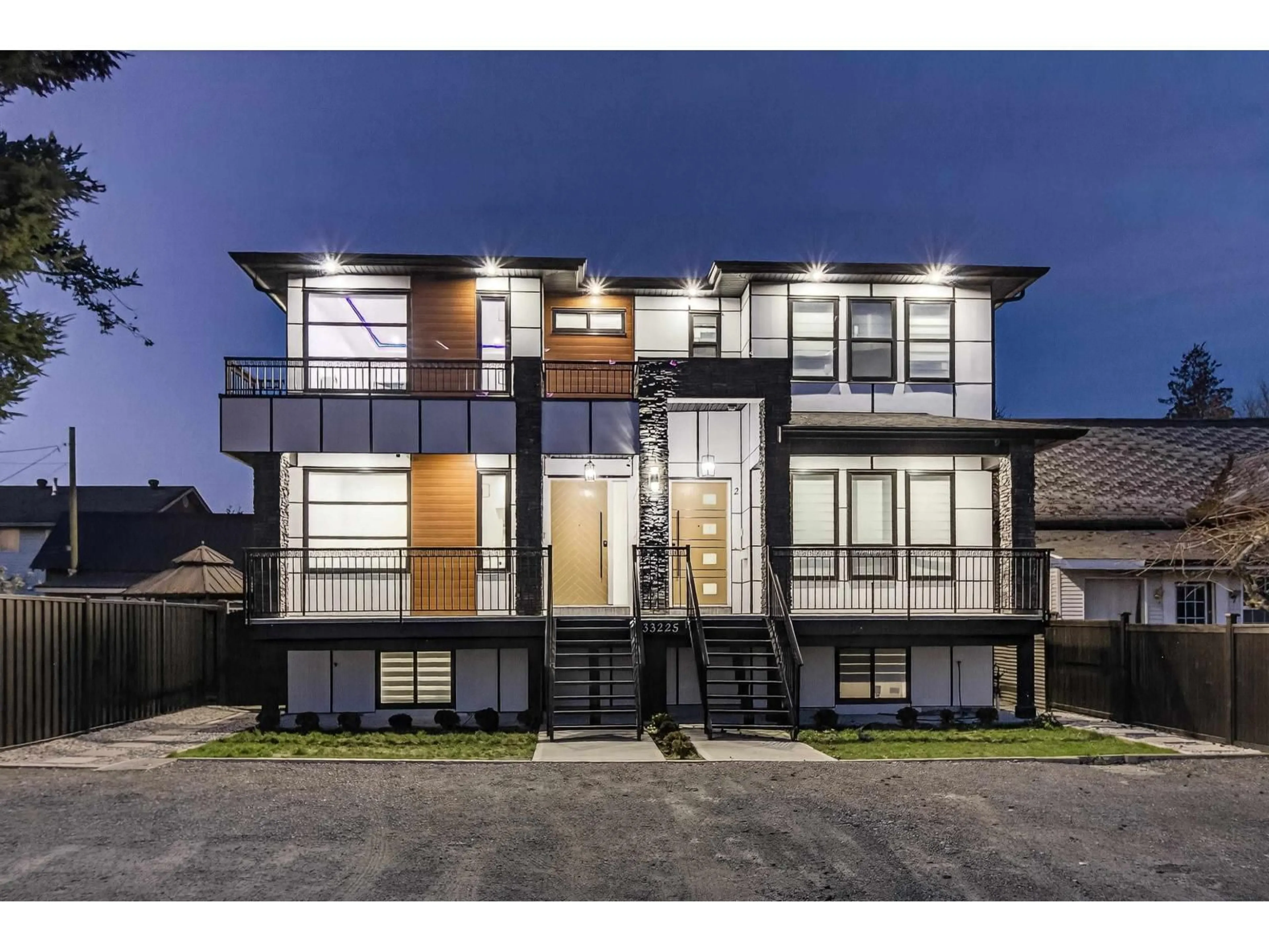 Home with brick exterior material, street for 33225 5 AVENUE, Mission British Columbia V2V1V9