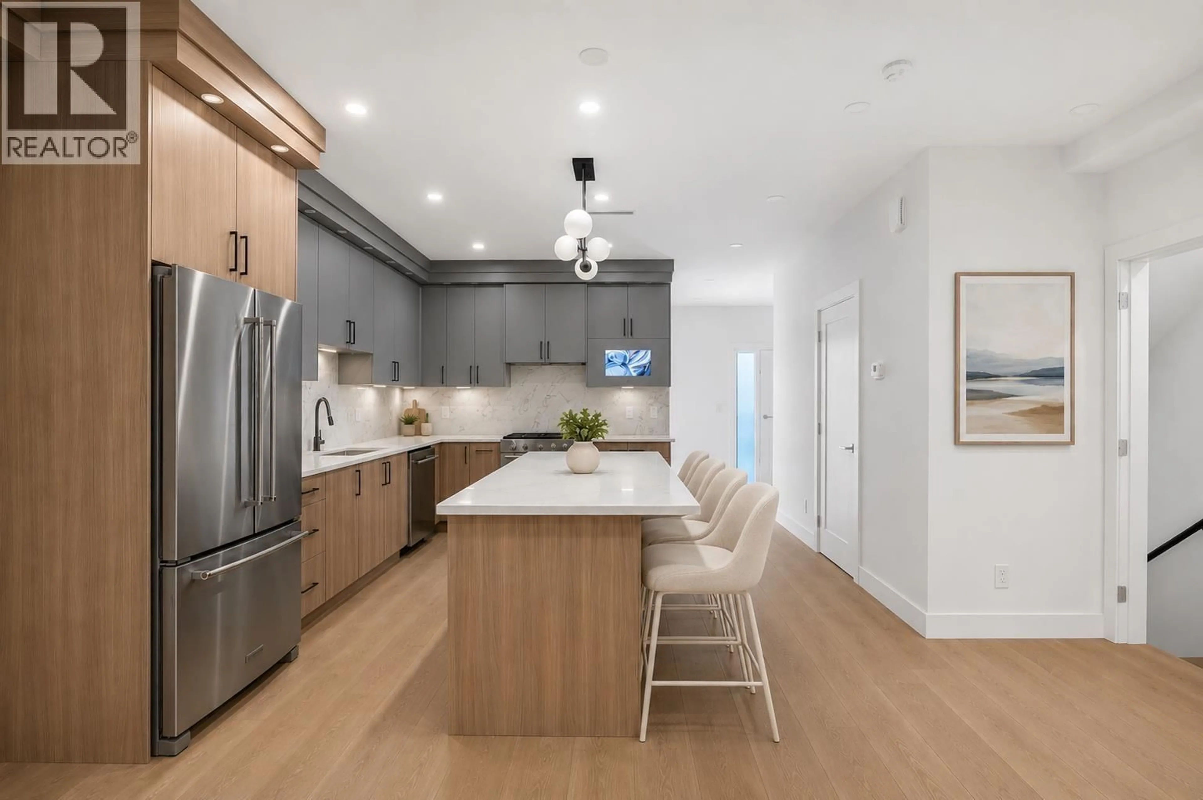 Open concept kitchen, unknown for 4 - 6176 ELGIN AVENUE, Burnaby British Columbia V5H3S4