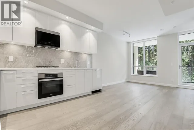 607 - 5608 BERTON AVENUE, Vancouver 3