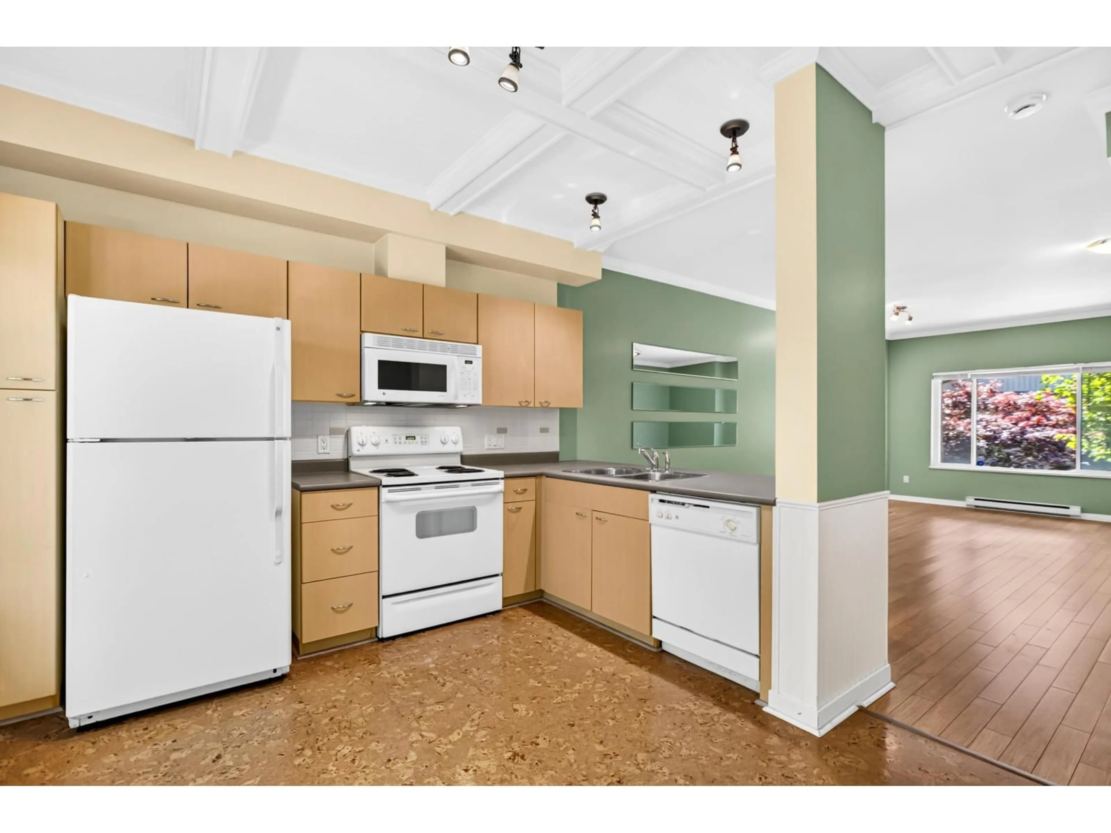 Standard kitchen, unknown for 26 - 18701 66 AVENUE, Surrey British Columbia V3S4P3