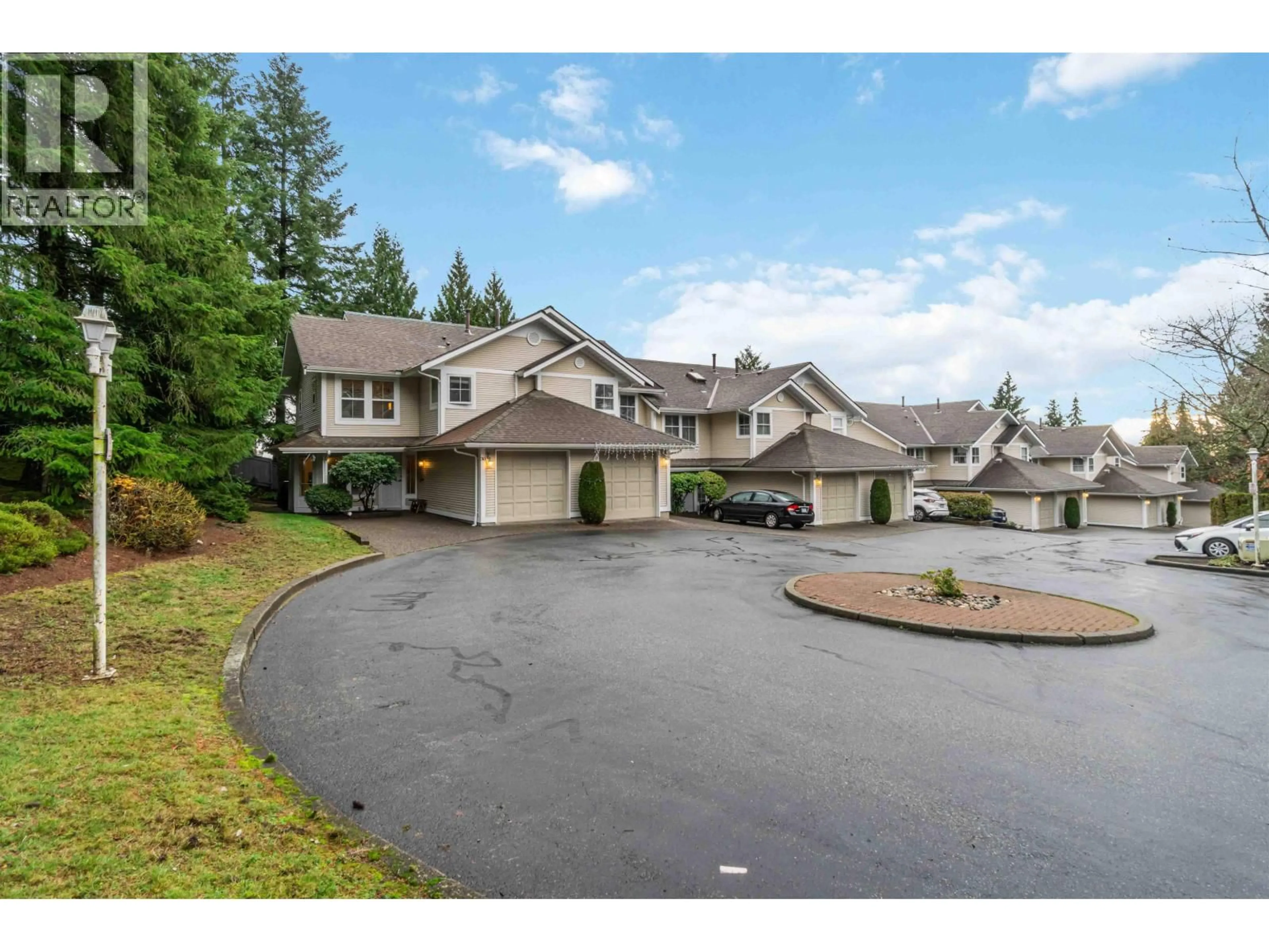 A pic from outside/outdoor area/front of a property/back of a property/a pic from drone, unknown for 30 - 2590 PANORAMA DRIVE, Coquitlam British Columbia V3E2W9