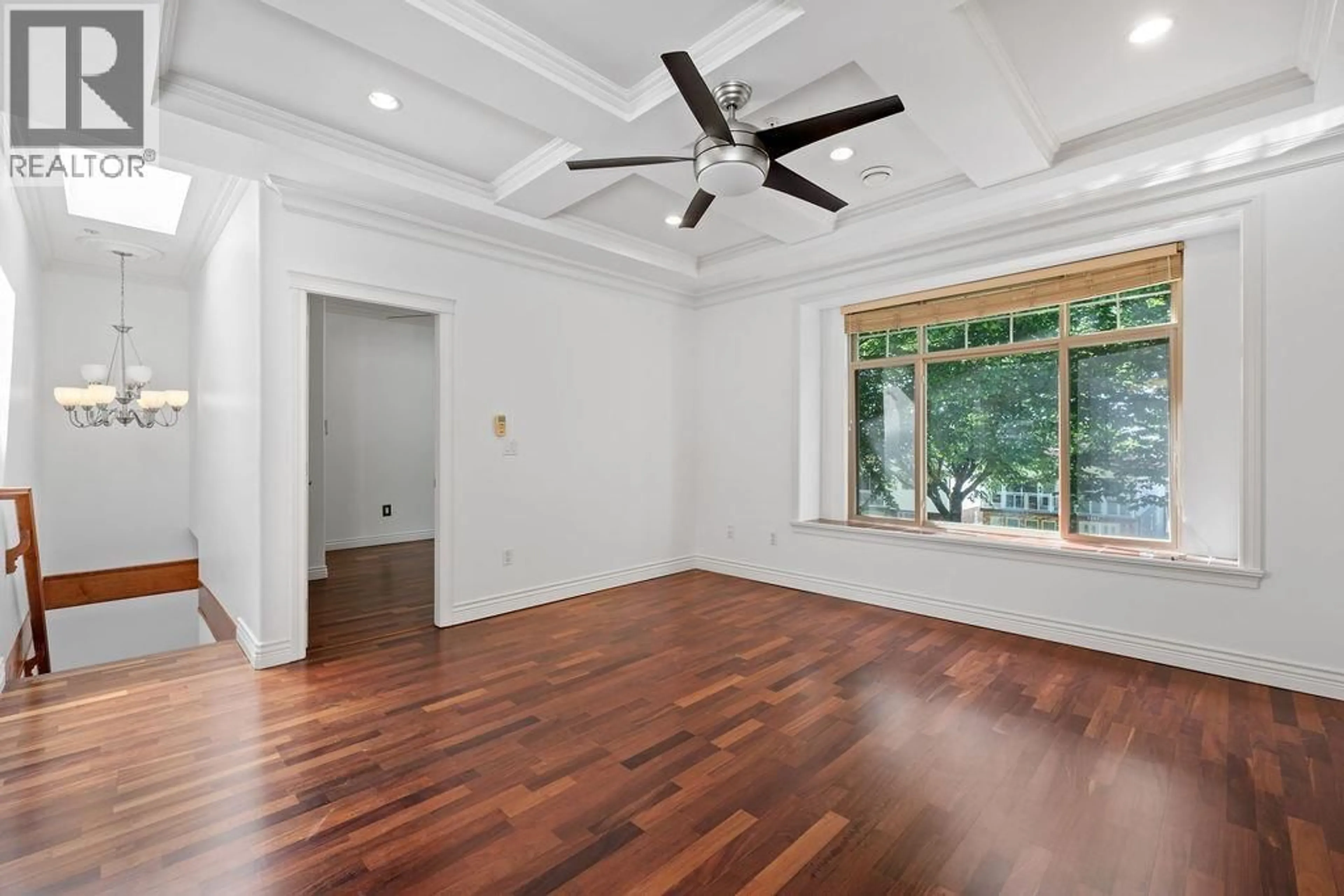 A pic of a room for 5388 SHERBROOKE STREET, Vancouver British Columbia V5W3M5