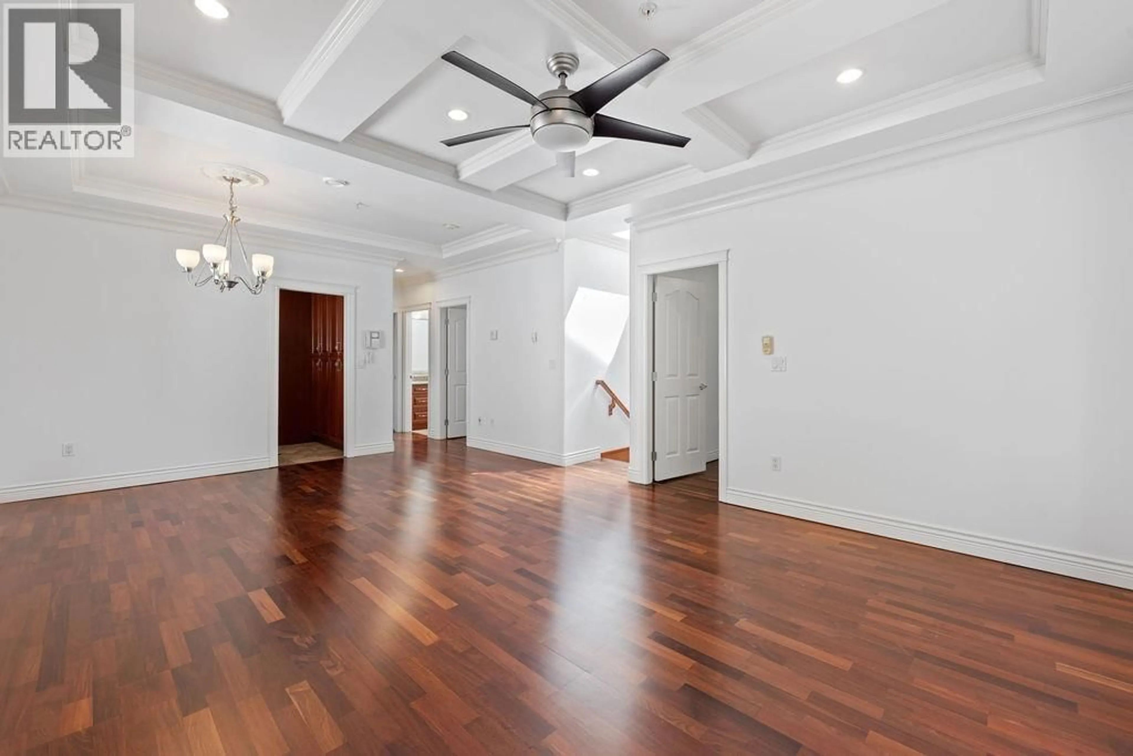 A pic of a room for 5388 SHERBROOKE STREET, Vancouver British Columbia V5W3M5