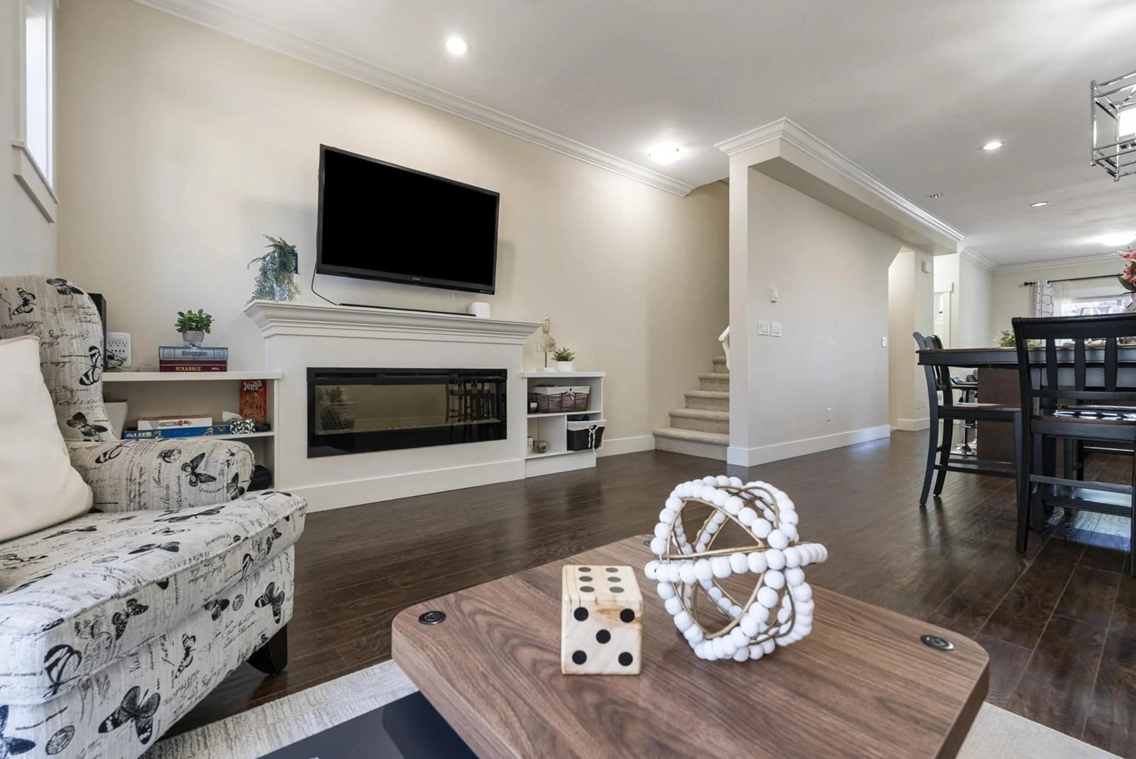 Living room with furniture, unknown for 3 - 5957 152 STREET, Surrey British Columbia V3S3K4