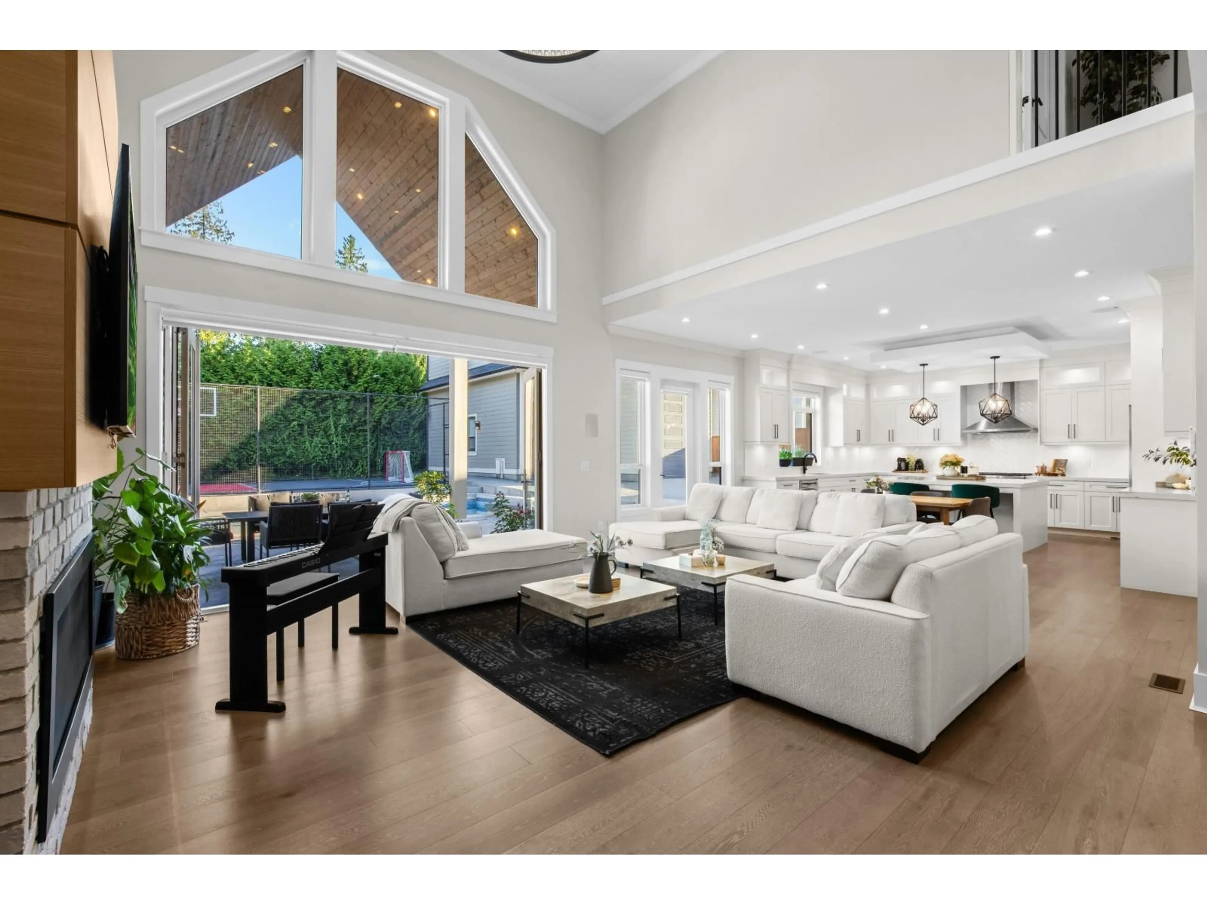 Living room with furniture, unknown for 2 - 21754 88 AVENUE, Langley British Columbia V1M3S7