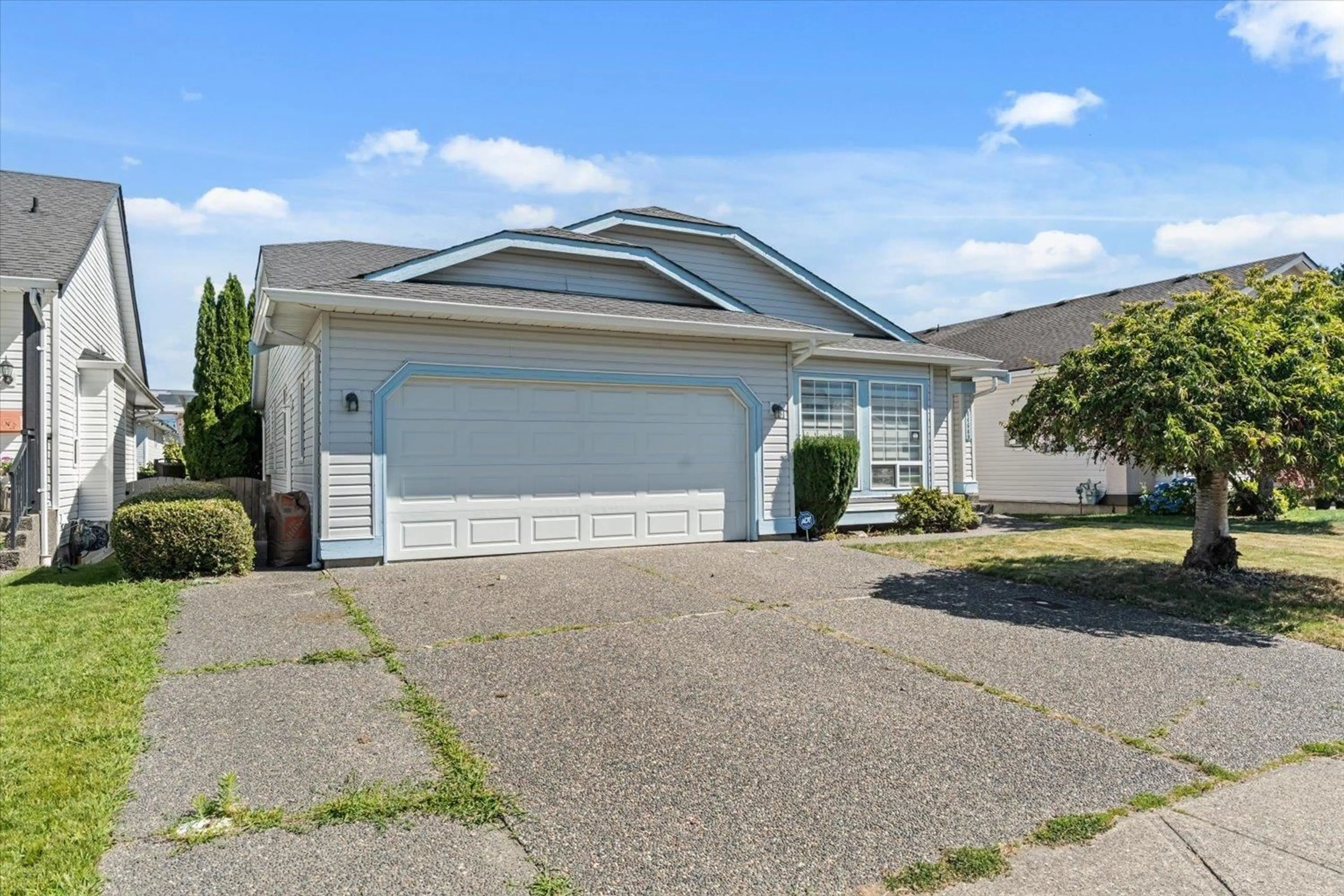 Home with vinyl exterior material, street for 44669 MONTE VISTA DRIVE, Chilliwack British Columbia V2R3K5
