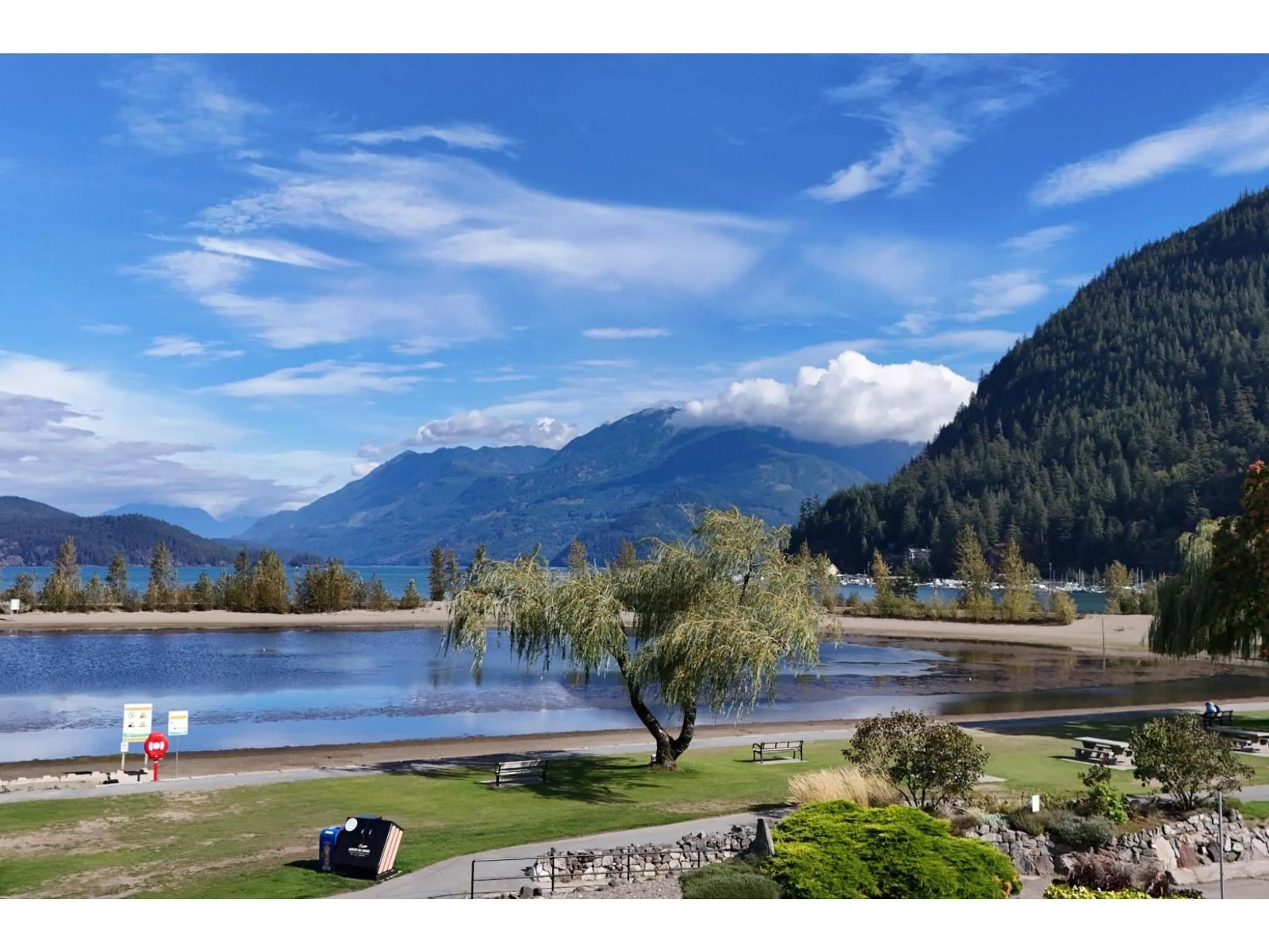 A pic from outside/outdoor area/front of a property/back of a property/a pic from drone, water/lake/river/ocean view for 320 - 378 ESPLANADE AVENUE, Harrison Hot Springs British Columbia V0M1A3