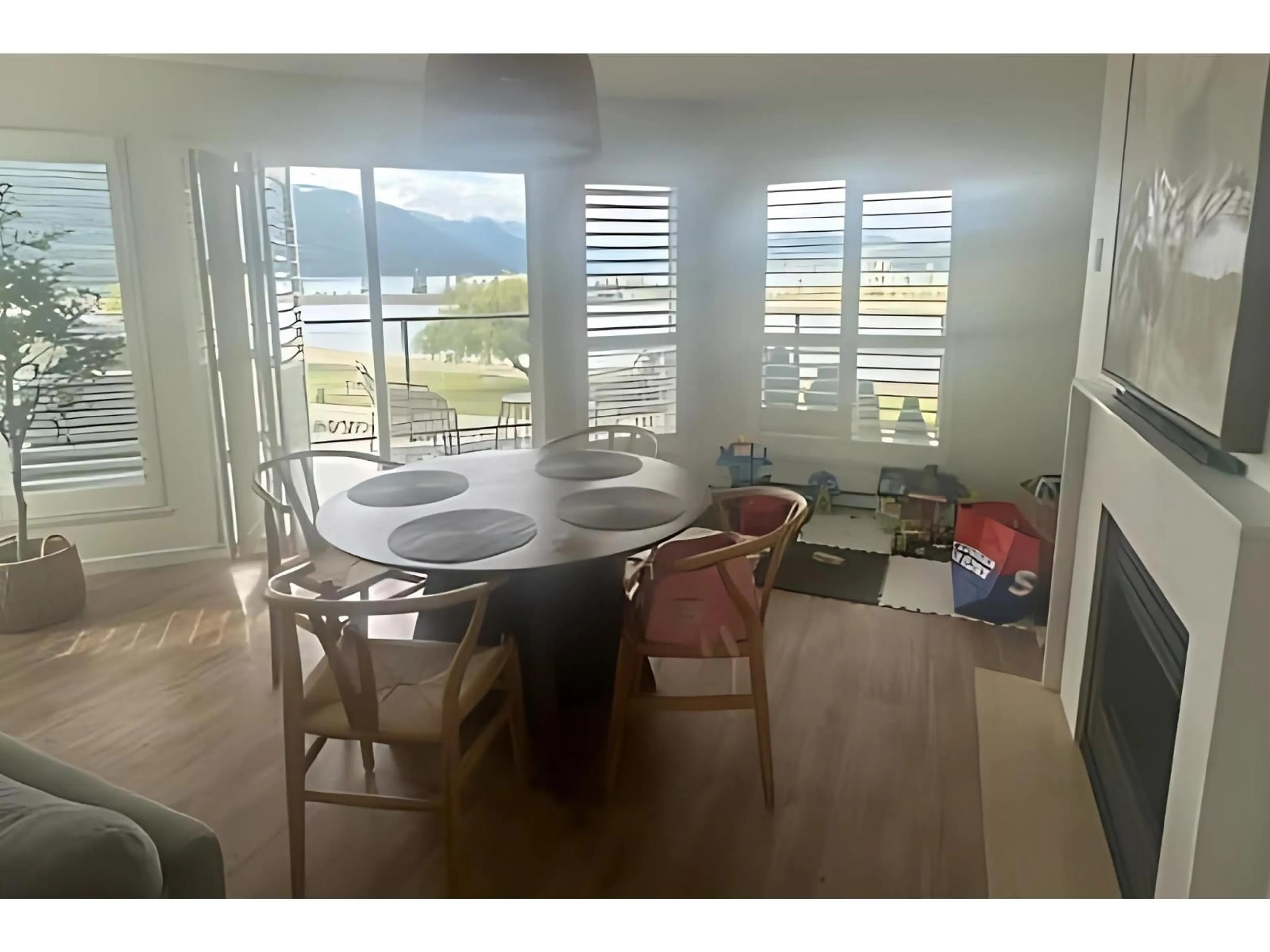 Dining room, unknown for 320 - 378 ESPLANADE AVENUE, Harrison Hot Springs British Columbia V0M1A3