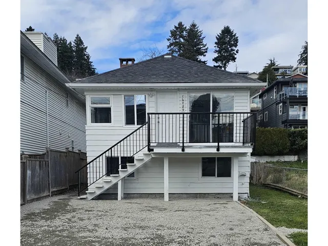 14729 GORDON AVENUE, White Rock 4