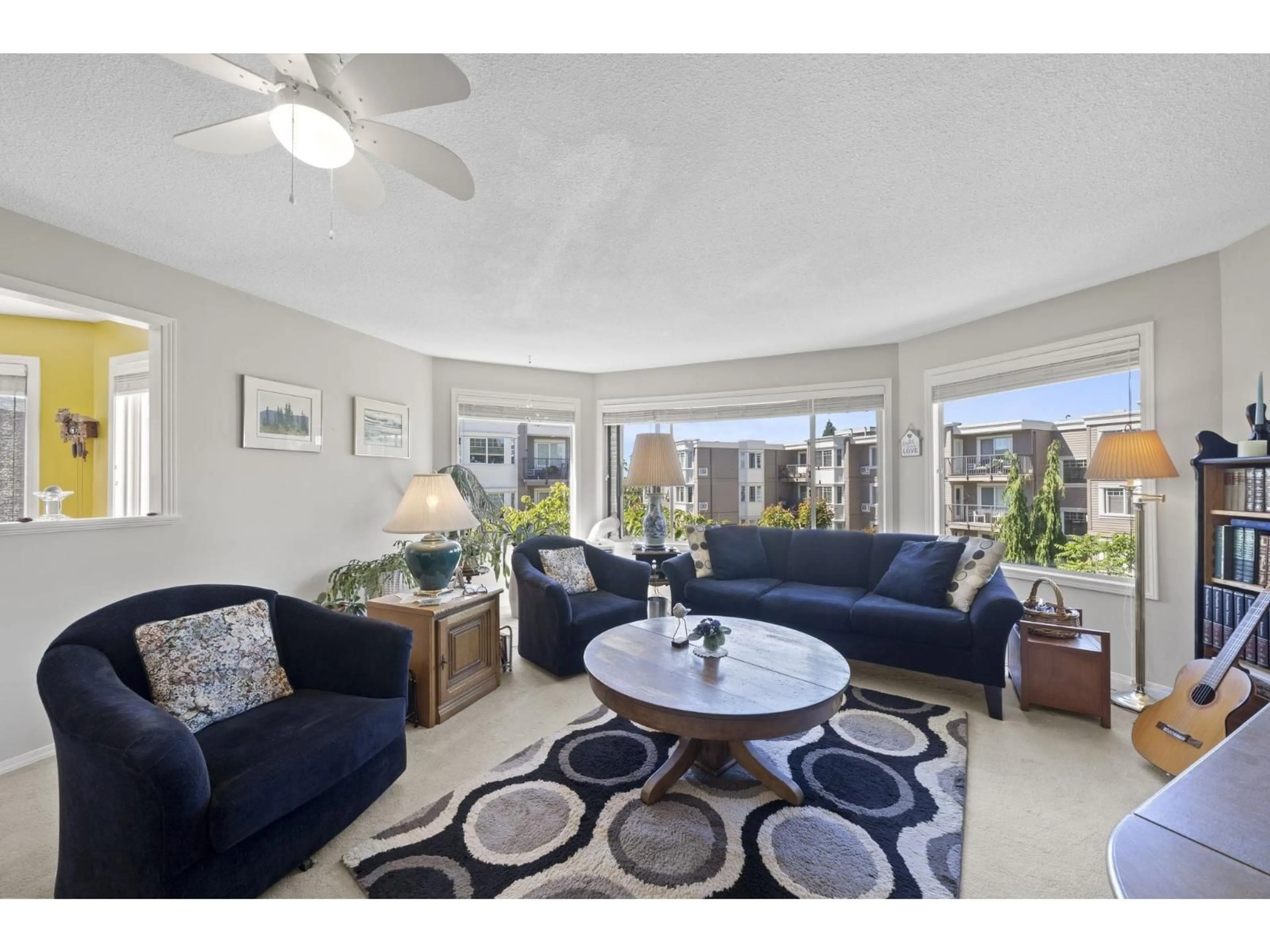 Living room with furniture, unknown for 203 - 1327 BEST STREET, White Rock British Columbia V4B4E3