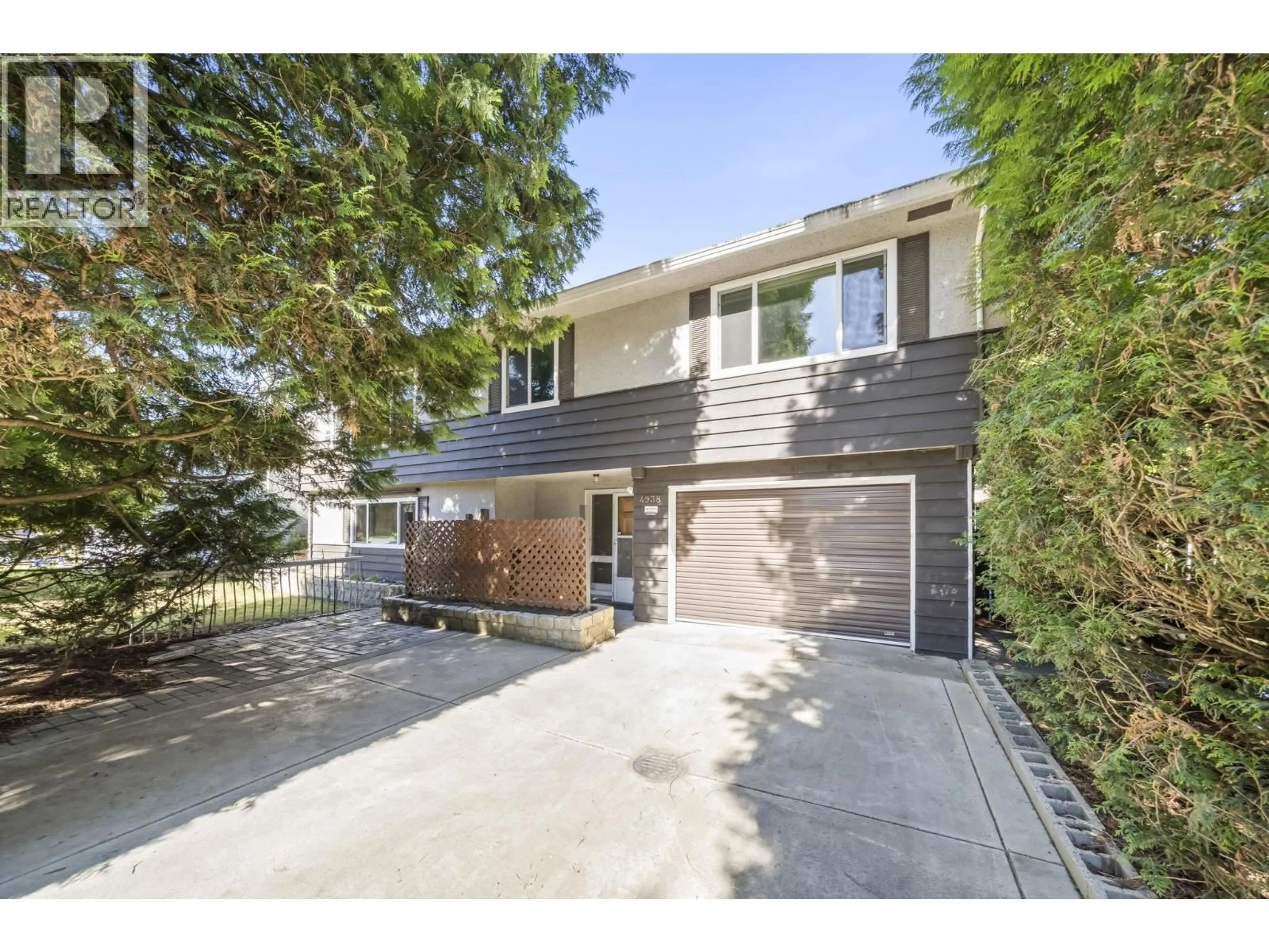 A pic from outside/outdoor area/front of a property/back of a property/a pic from drone, street for 4938 58 STREET, Delta British Columbia V4K3H5