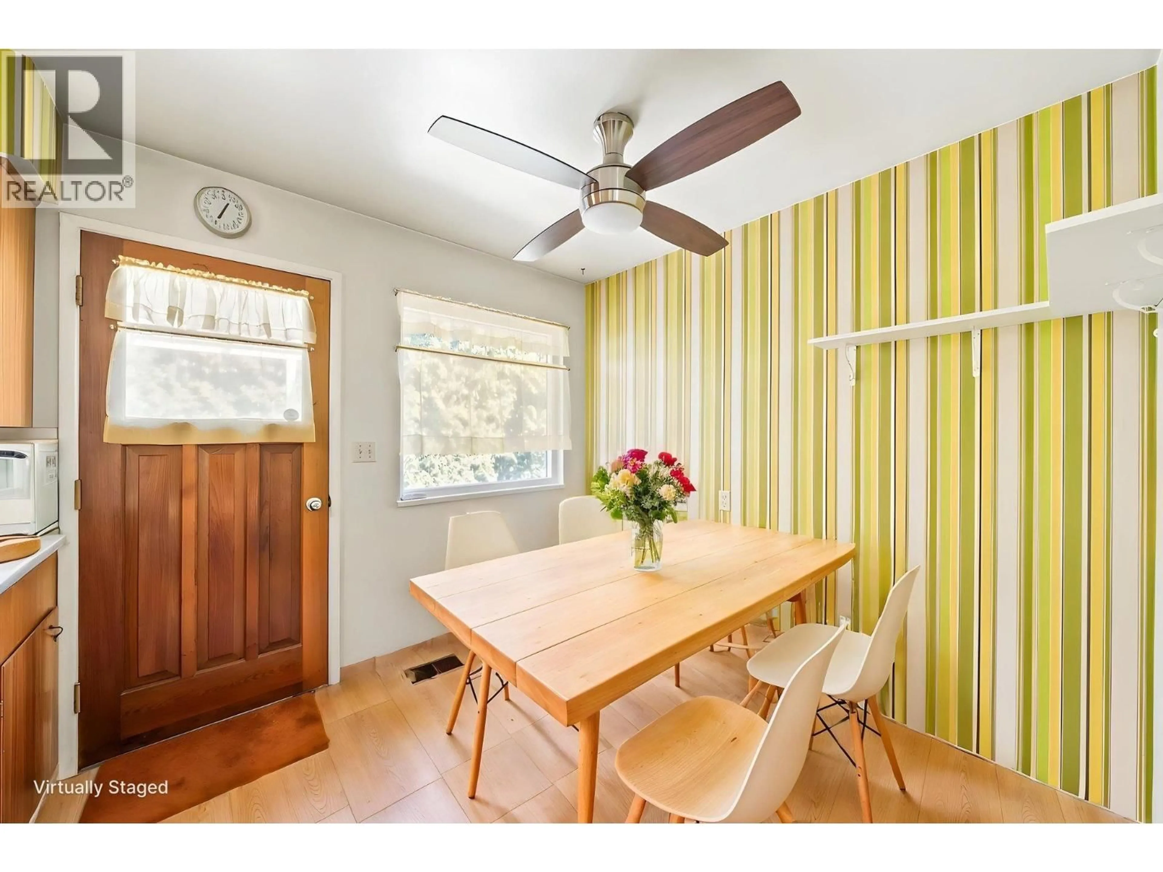 Dining room, wood/laminate floor for 4938 58 STREET, Delta British Columbia V4K3H5