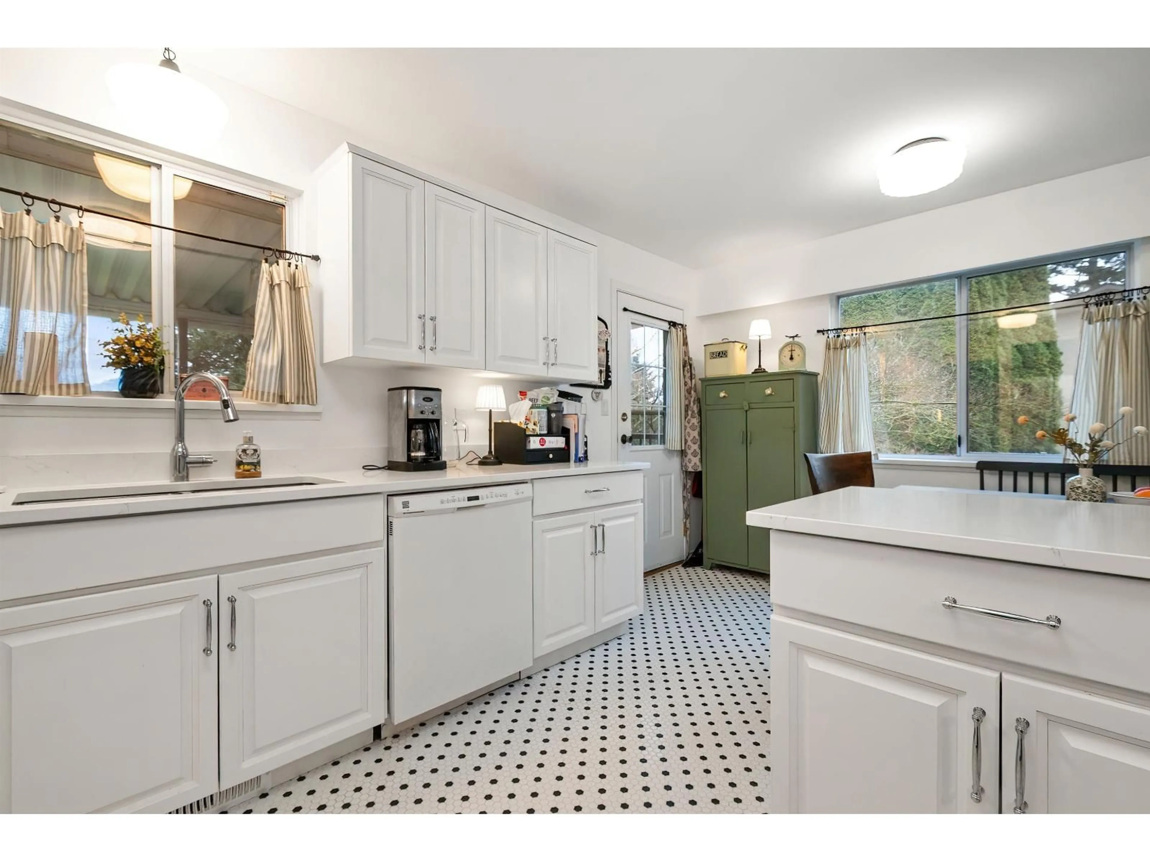 Unknown for 5896 CARTER ROAD, Chilliwack British Columbia V2R3J8