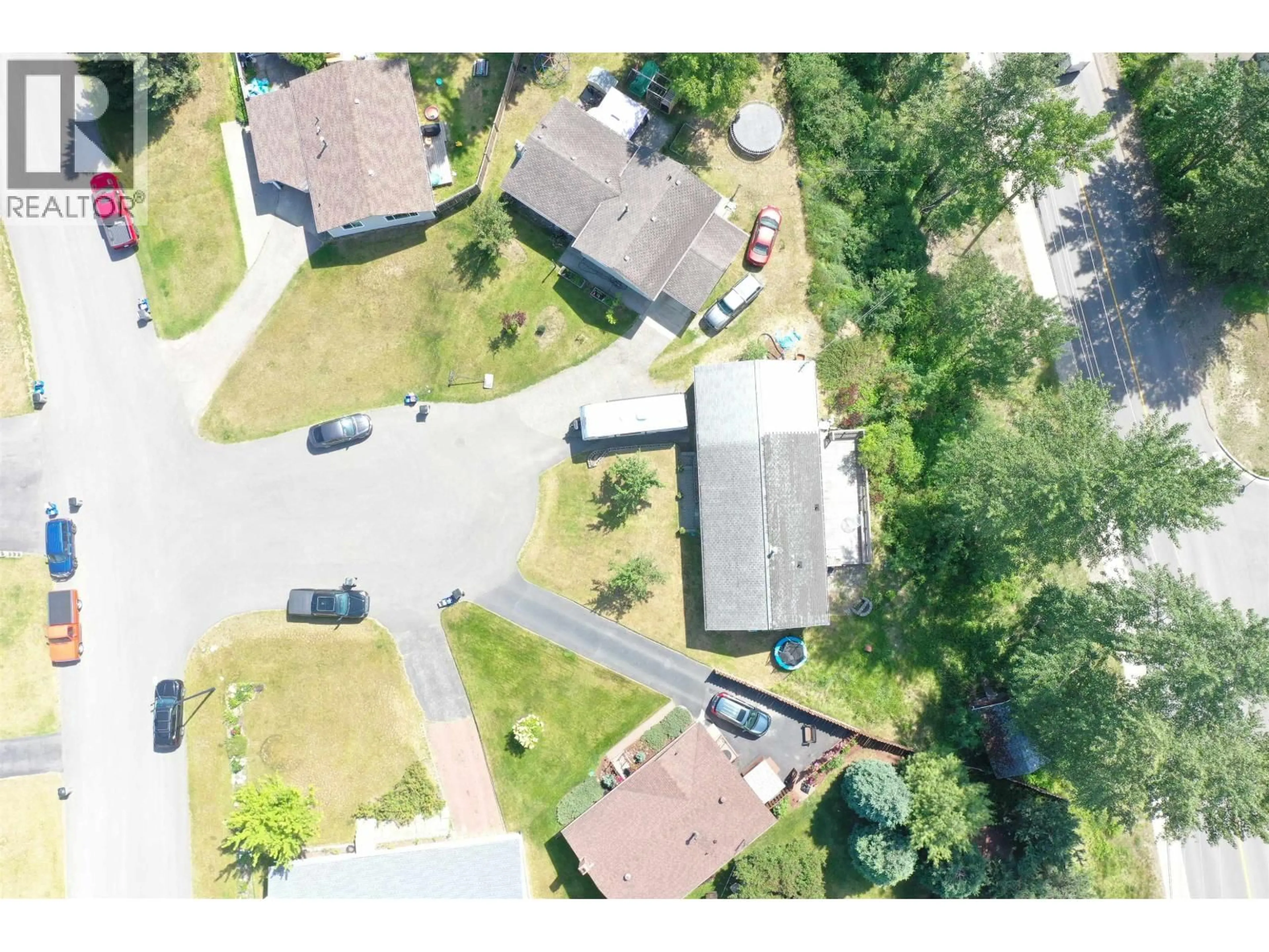 A pic from outside/outdoor area/front of a property/back of a property/a pic from drone, street for 1320 PICARD AVENUE, Quesnel British Columbia V2J1P7