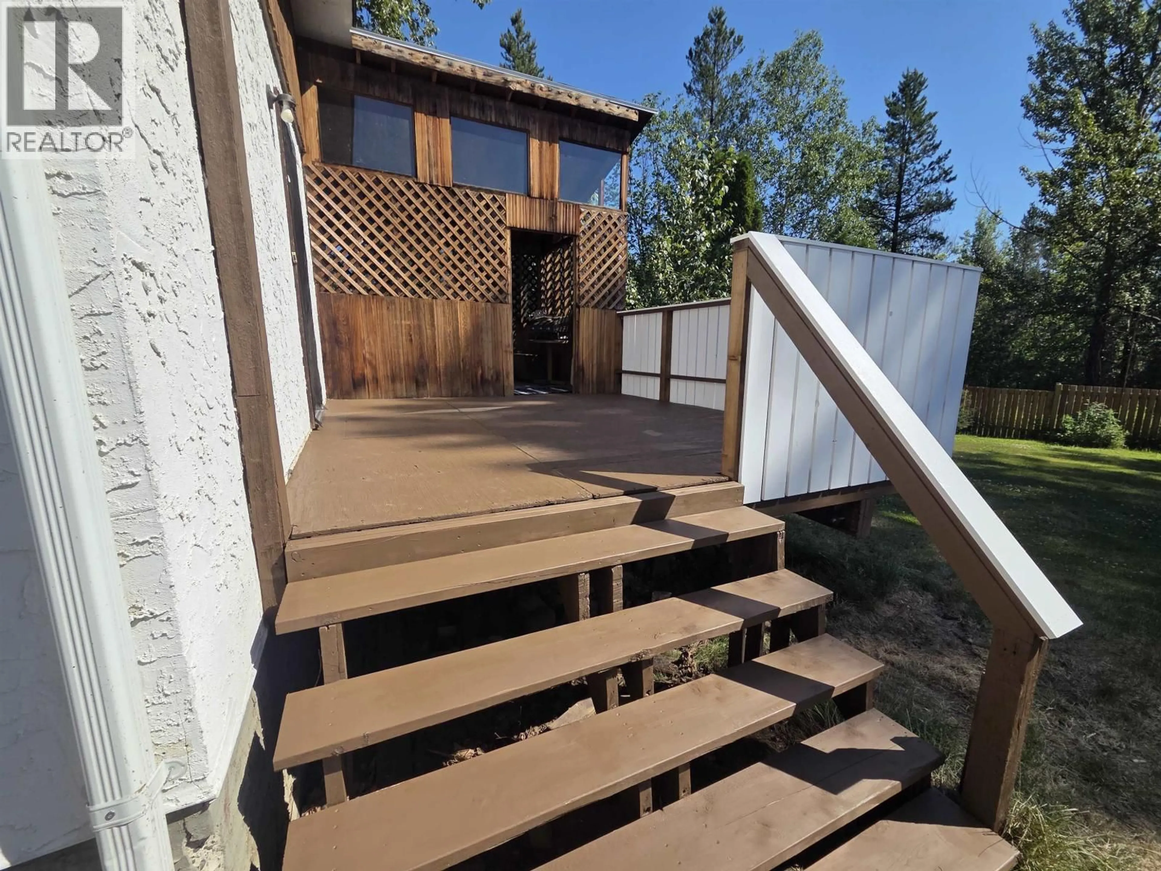 Stairs for 1196 STIRLING DRIVE, Prince George British Columbia V2M6P4