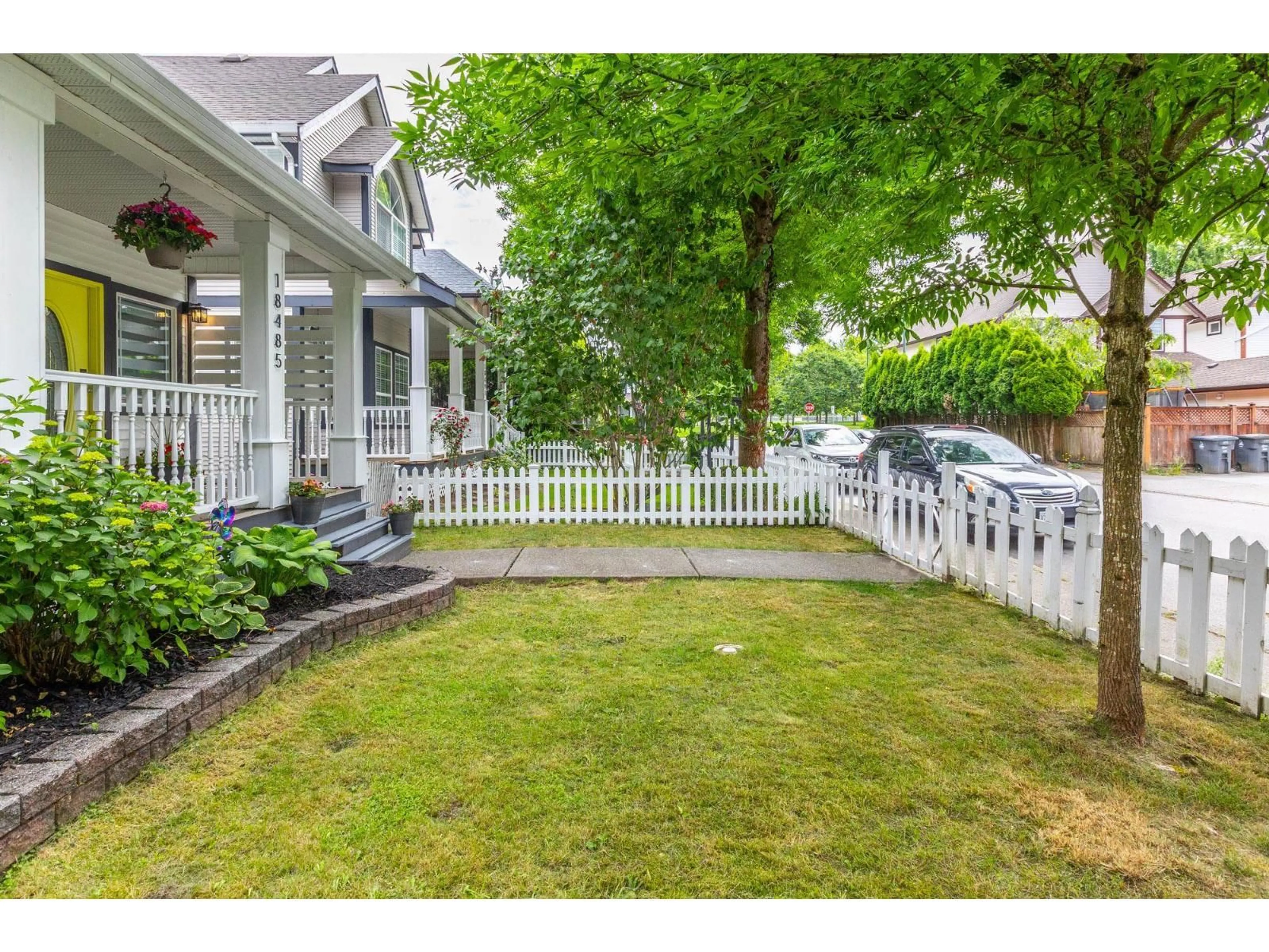 Patio, street for 18485 66 AVENUE, Surrey British Columbia V3S8V6
