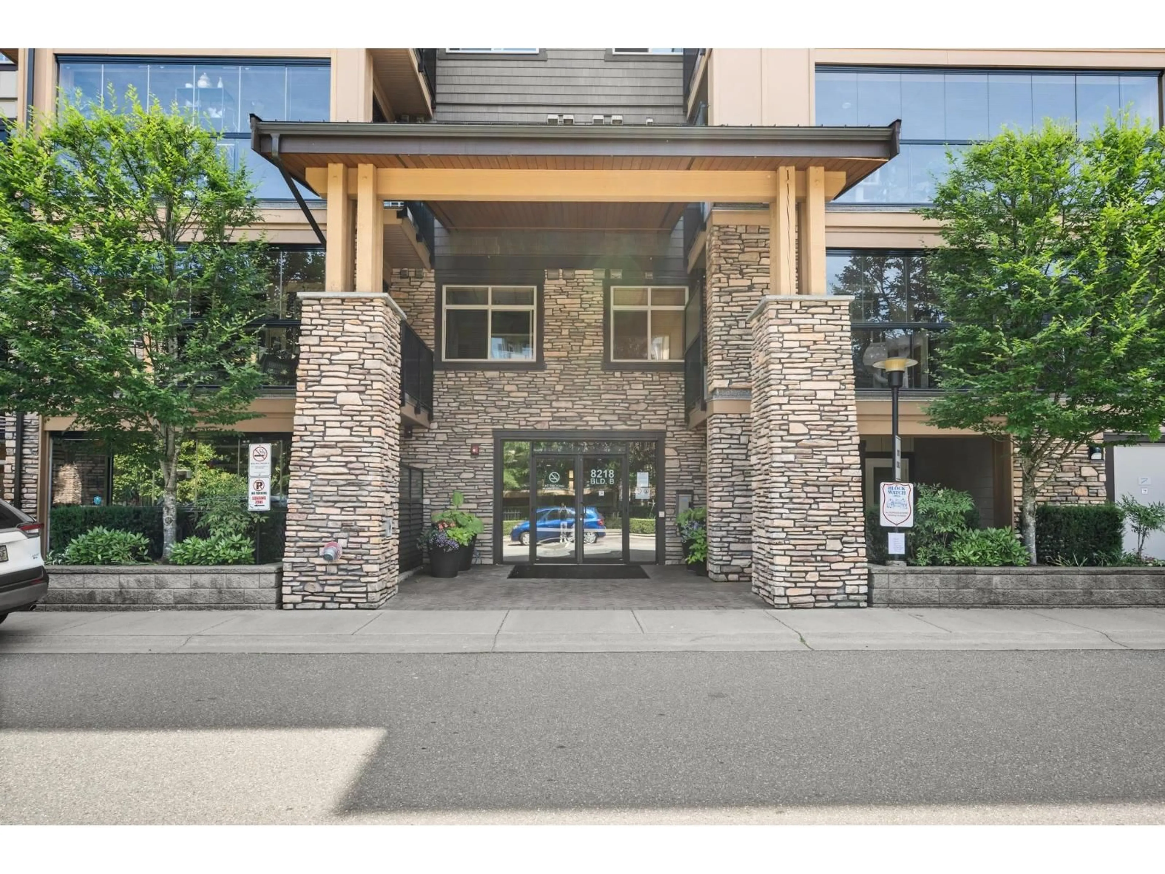 Indoor foyer for B216 - 8218 207A STREET, Langley British Columbia V2Y0Y1