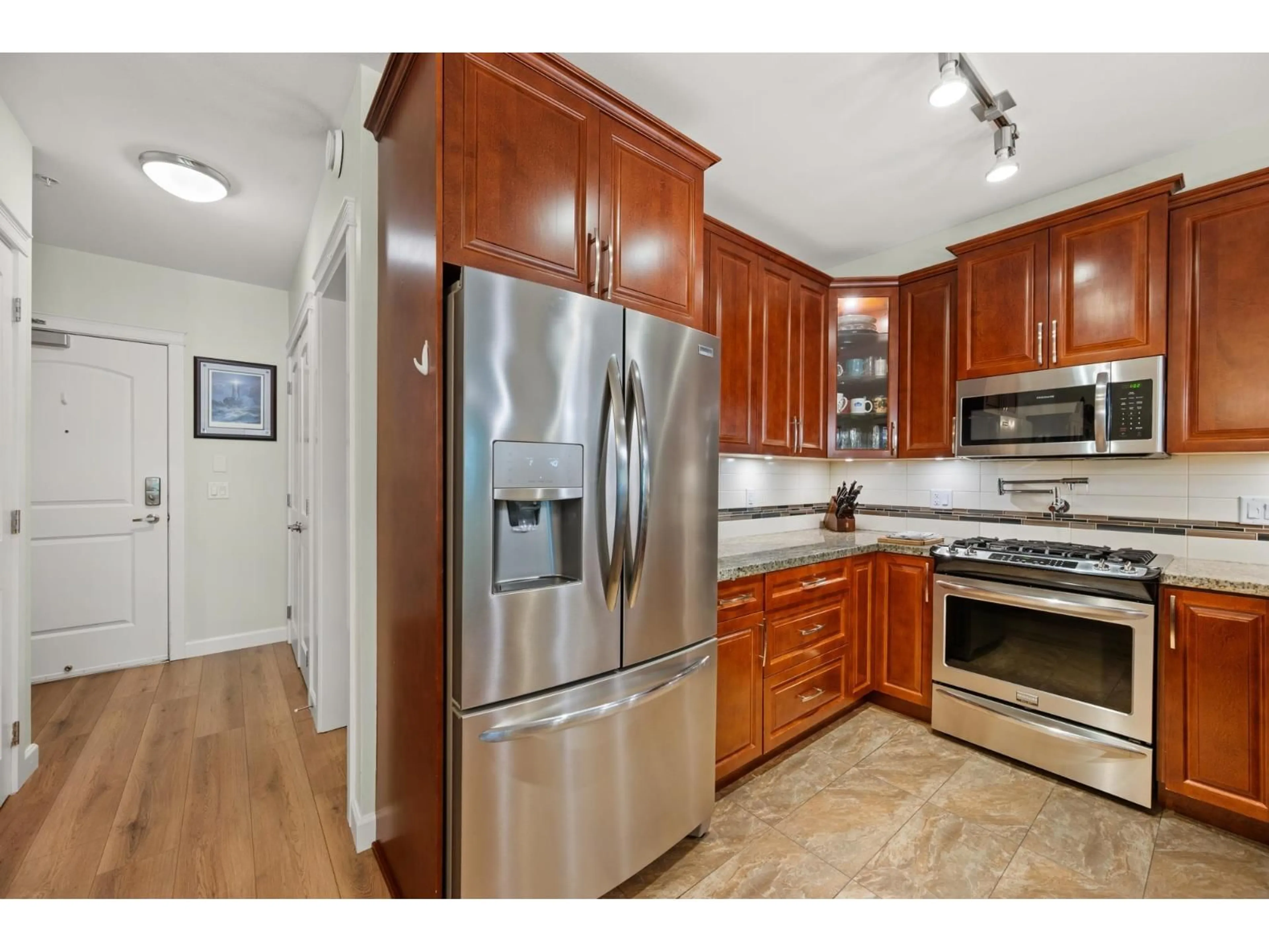 Standard kitchen, unknown for B216 - 8218 207A STREET, Langley British Columbia V2Y0Y1