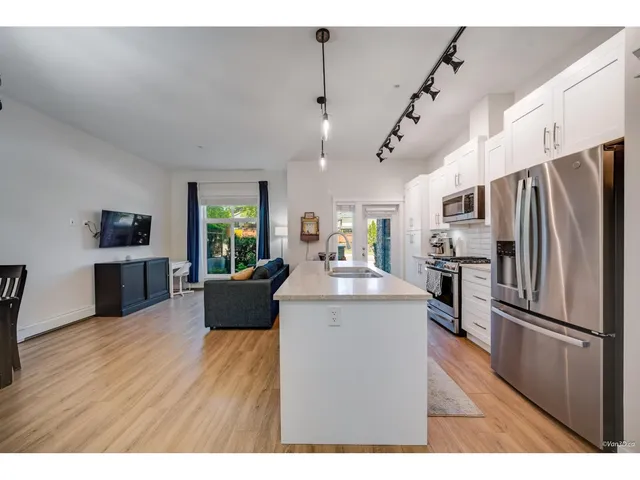 114 - 11077 RAVINE ROAD, Surrey 5