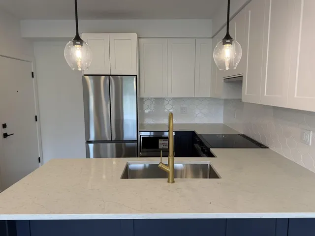 202 - 17783 56A AVENUE, Surrey 2