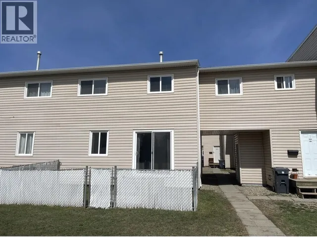 8818 101 AVENUE, Fort St. John 2