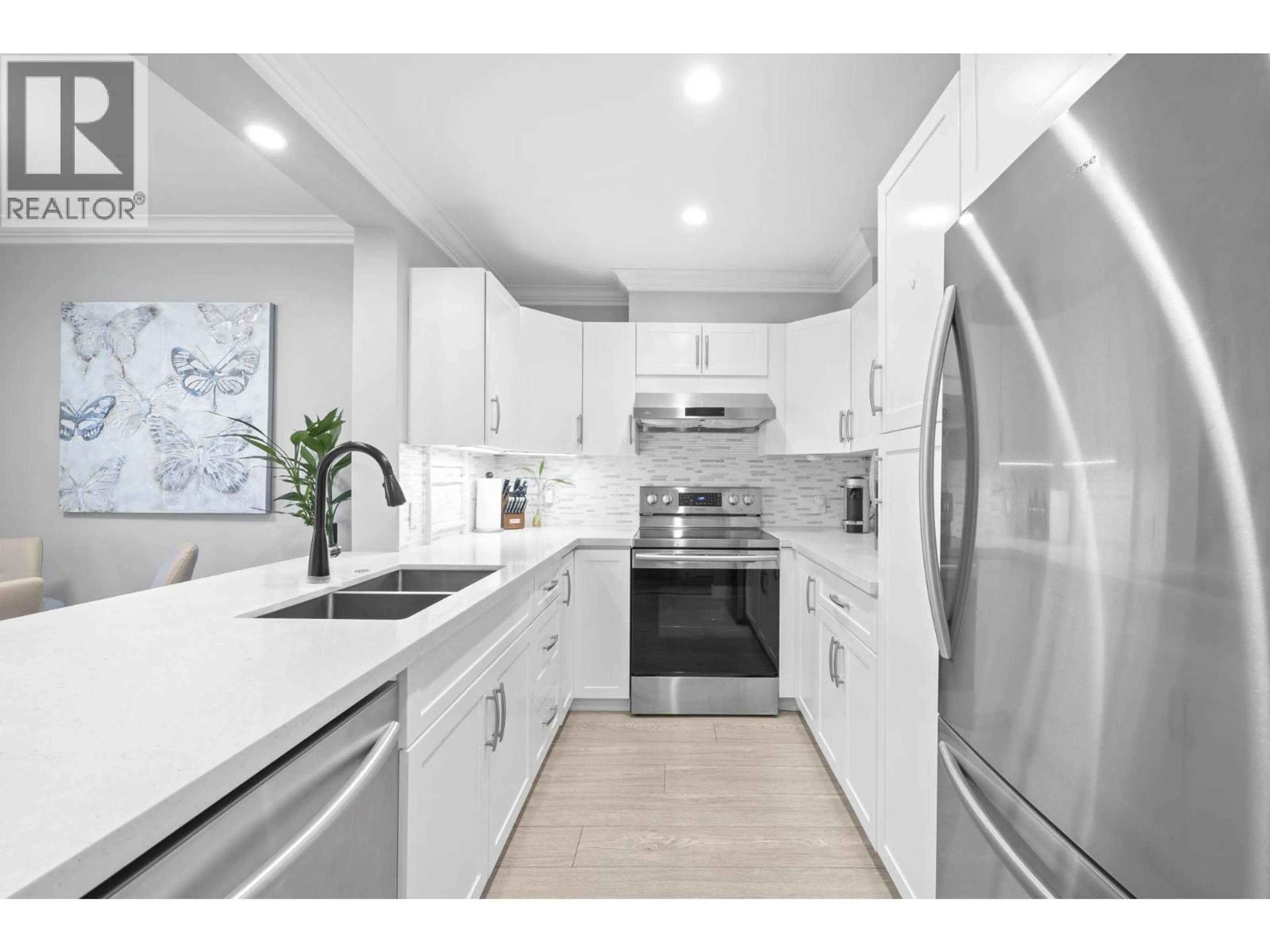 Open concept kitchen, ceramic/tile floor for 326 - 5500 ANDREWS ROAD, Richmond British Columbia V7E6M9