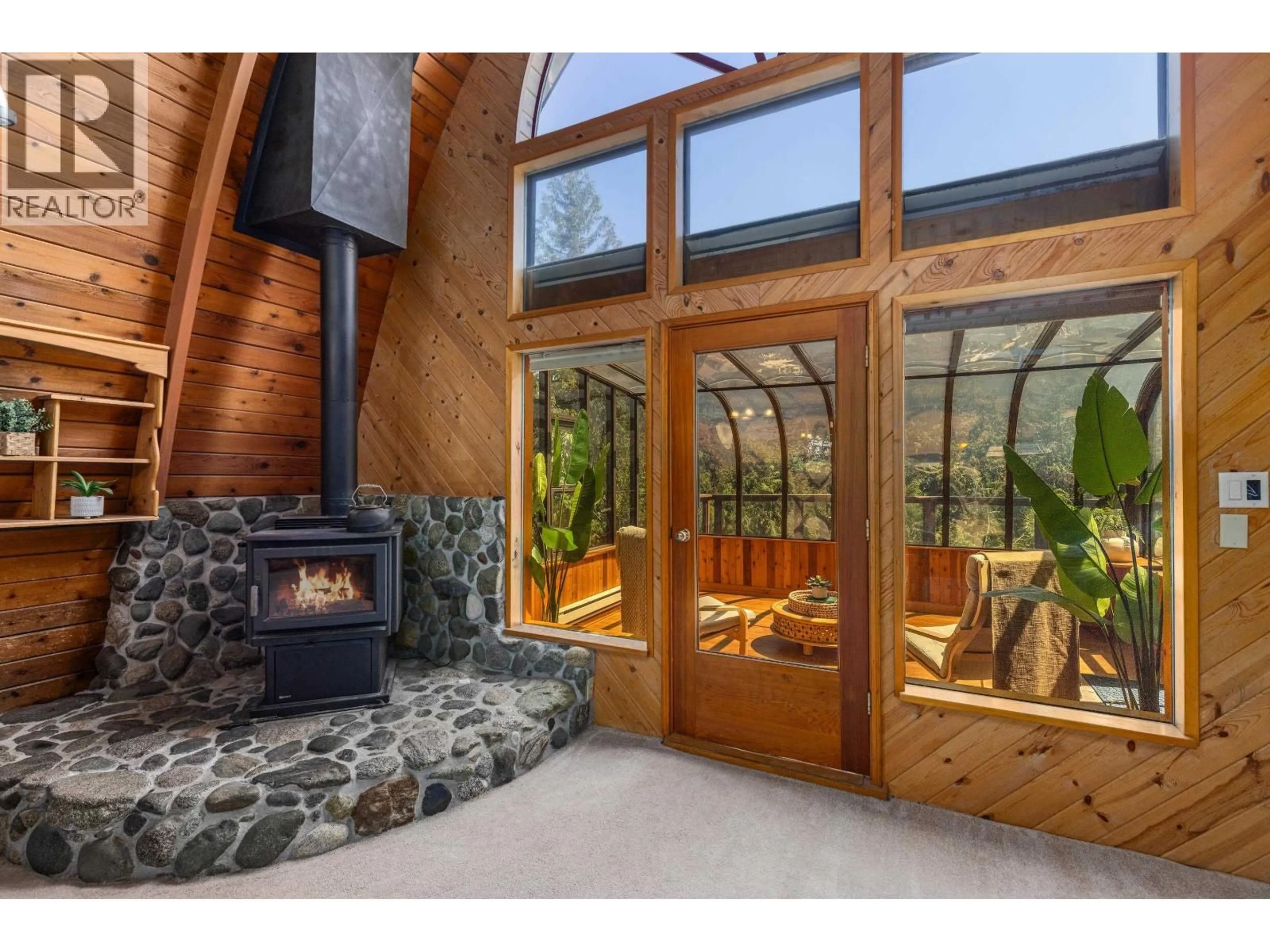 Indoor entryway for 9480 EMERALD DRIVE, Whistler British Columbia V8E0G5
