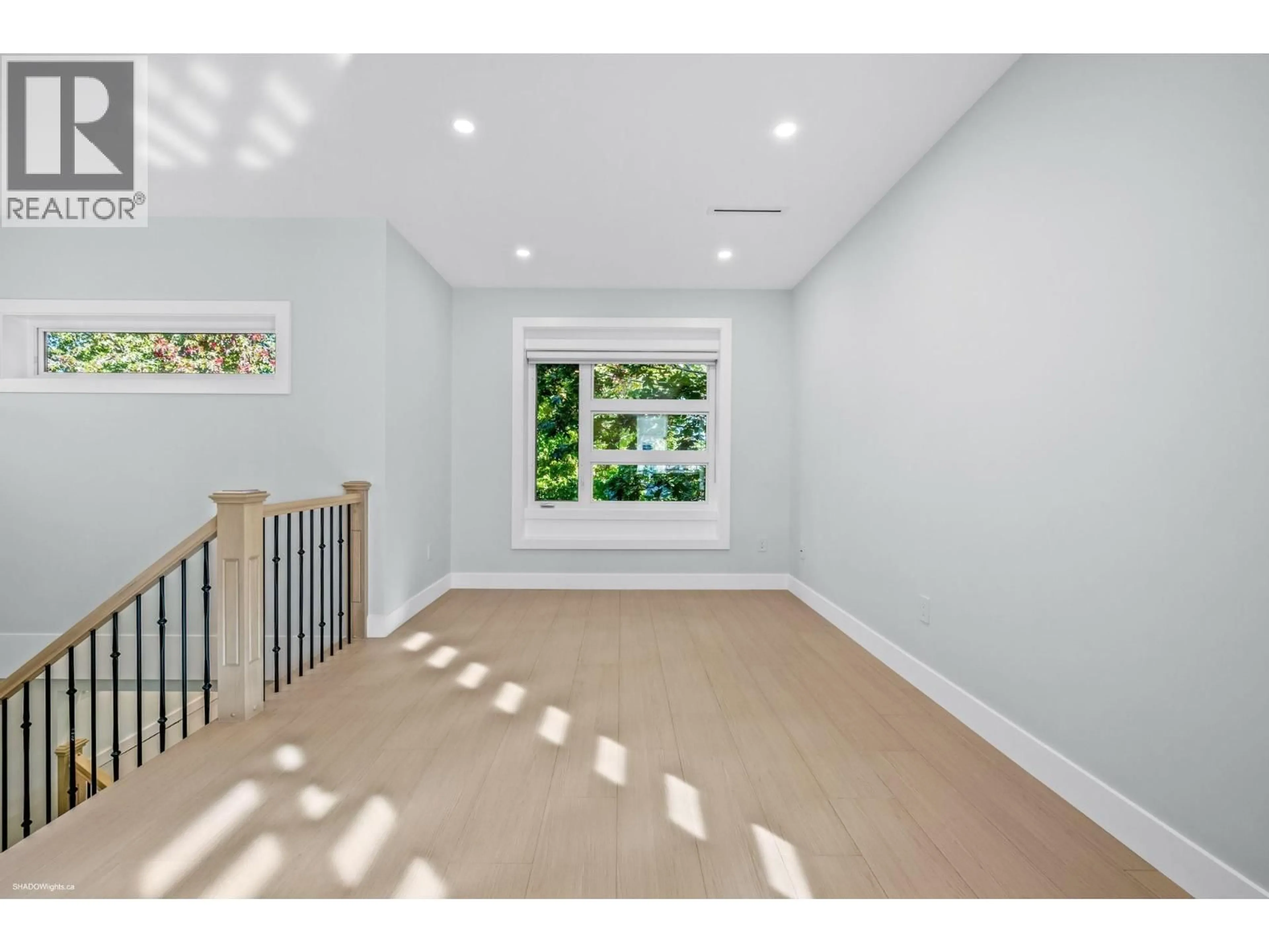 Indoor entryway for 11468 WILLIAMS ROAD, Richmond British Columbia V7A1J4