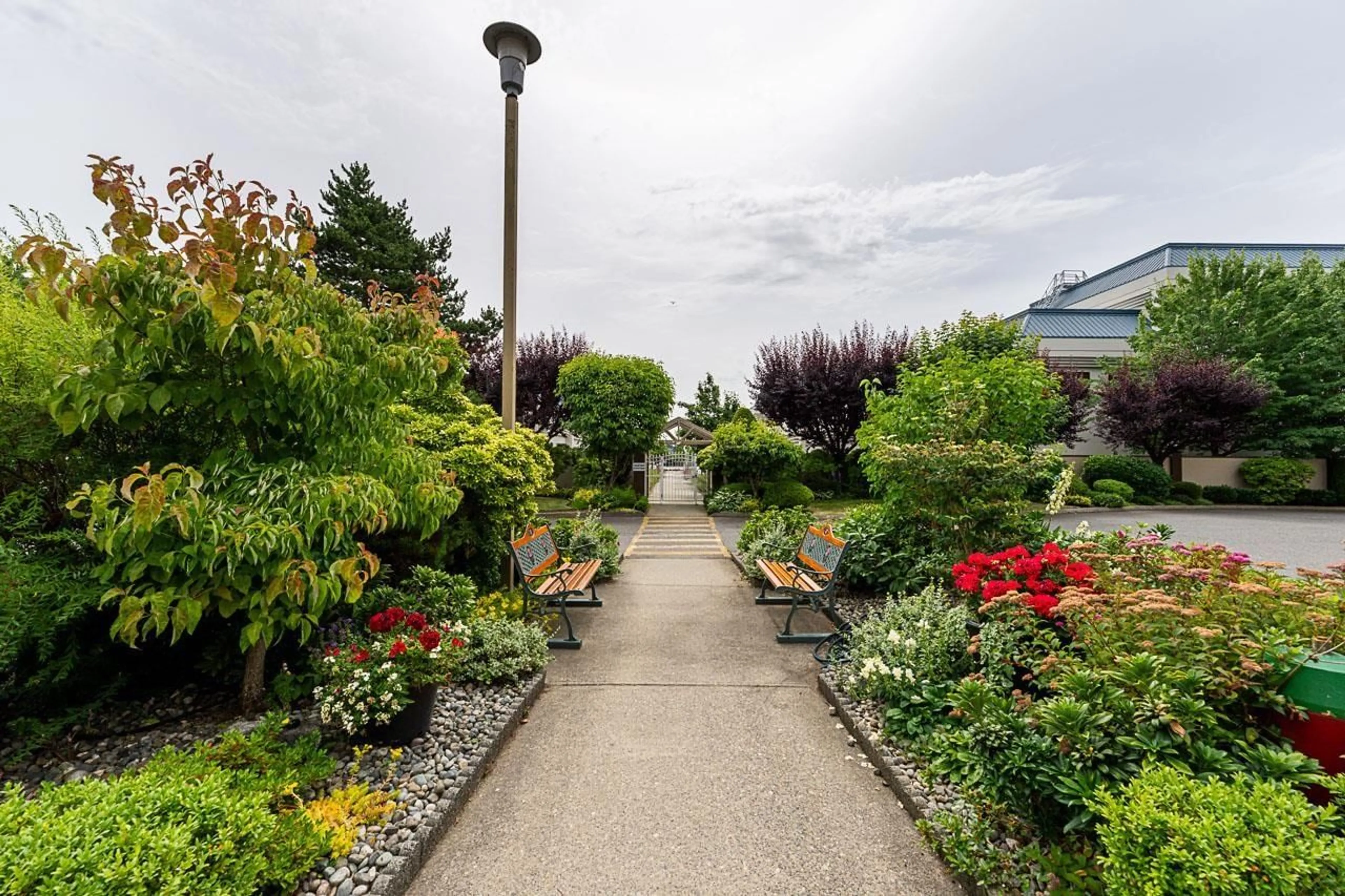 Patio, street for 314 - 2626 COUNTESS STREET, Abbotsford British Columbia V2T5P3