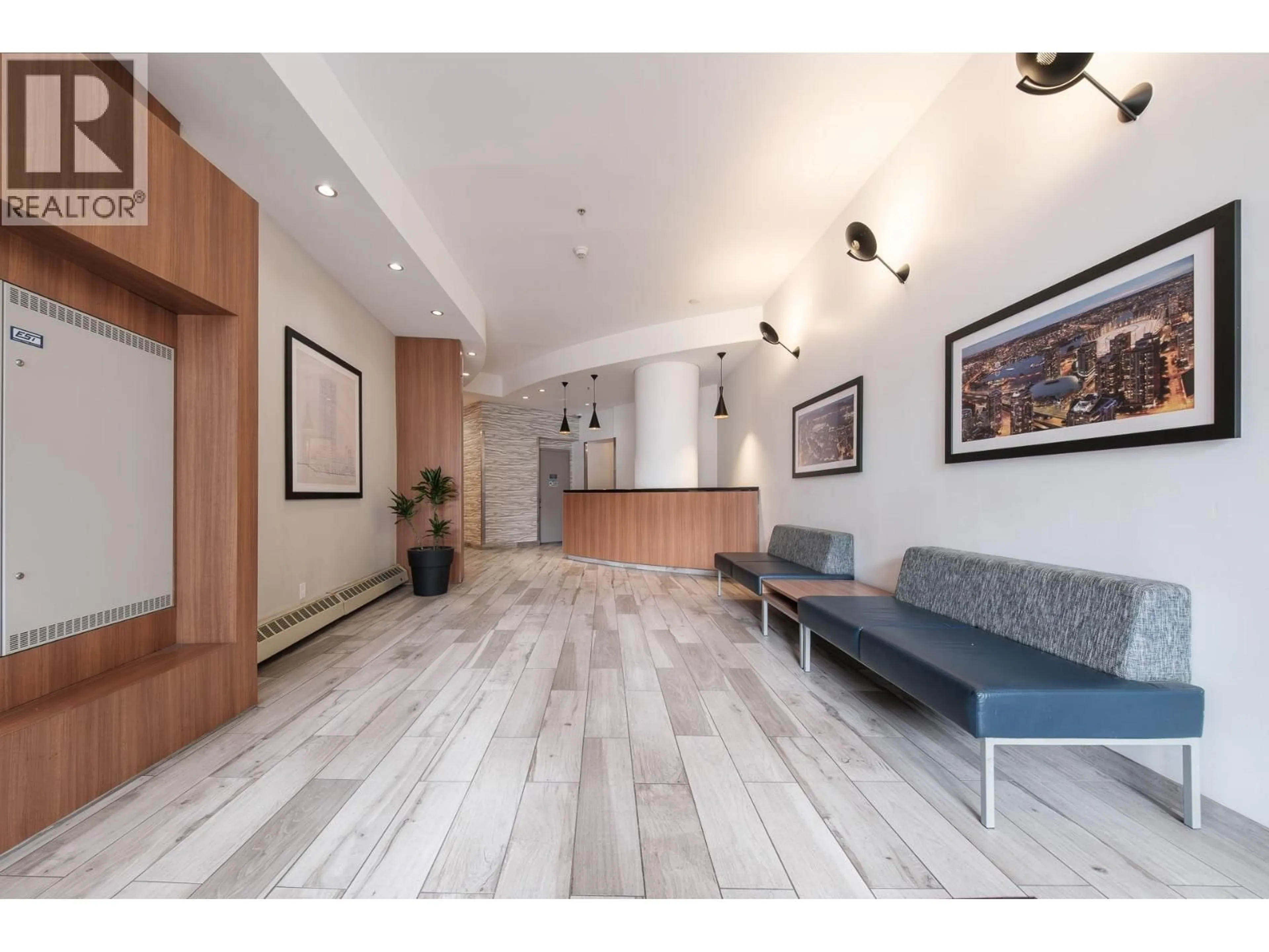 Lobby for 804 - 183 KEEFER PLACE, Vancouver British Columbia V6B6B9