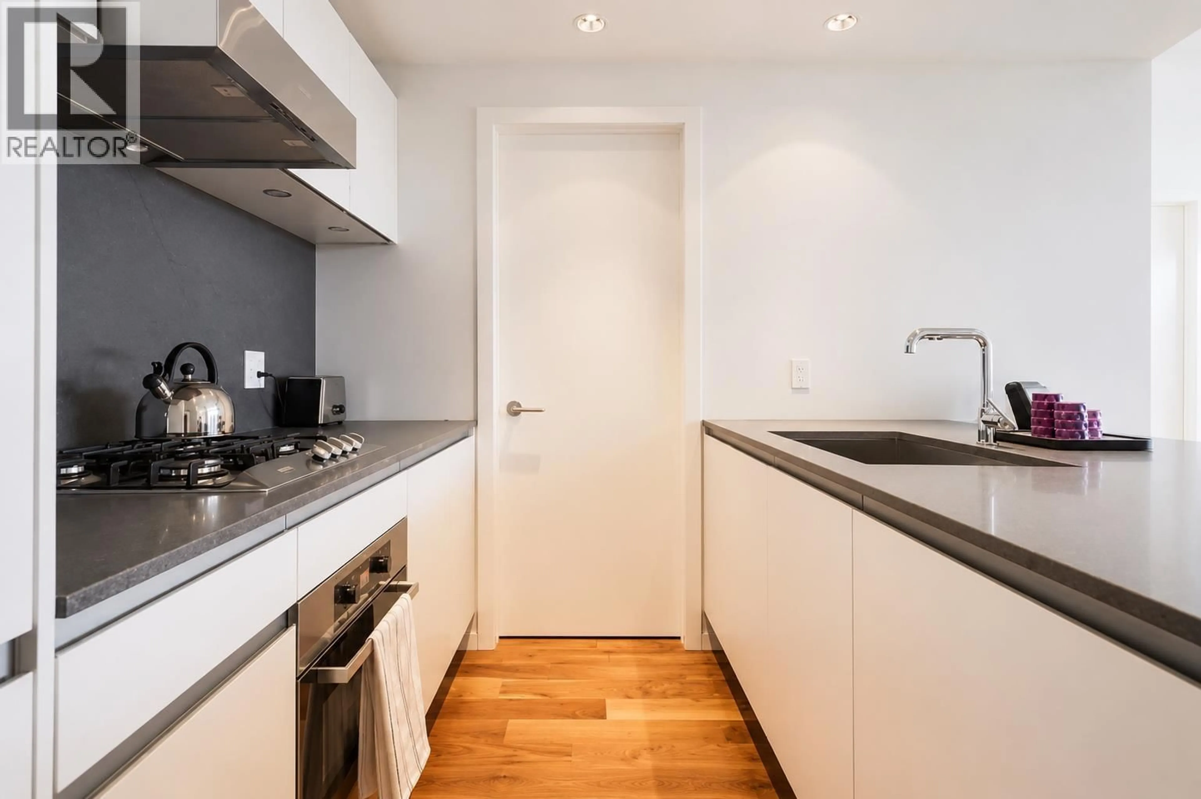 Standard kitchen, wood/laminate floor for 617 - 8488 CORNISH STREET, Vancouver British Columbia V6P0C2