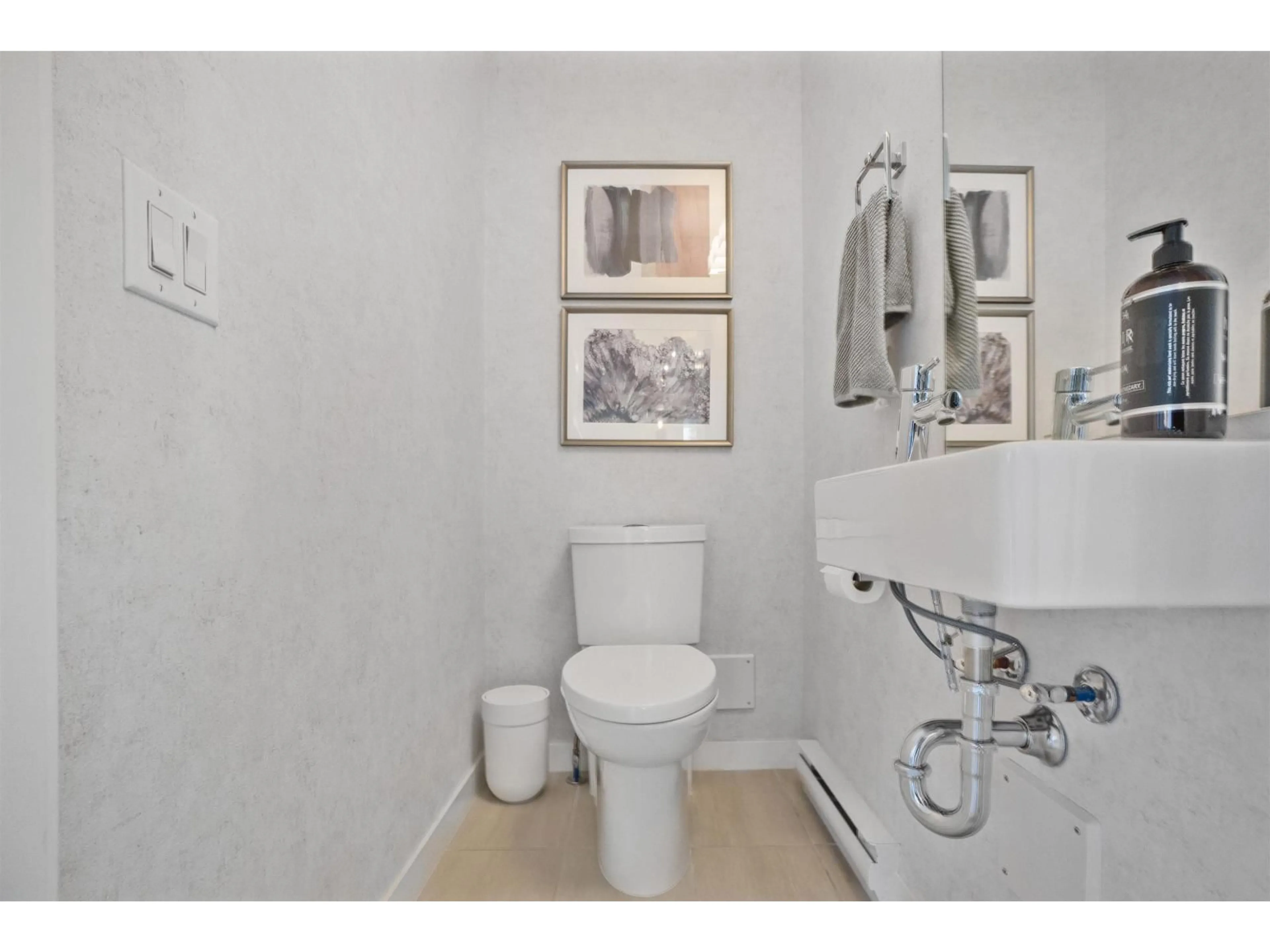 Standard bathroom, unknown for 60 - 15151 EDMUND DRIVE, Surrey British Columbia V3S0B2