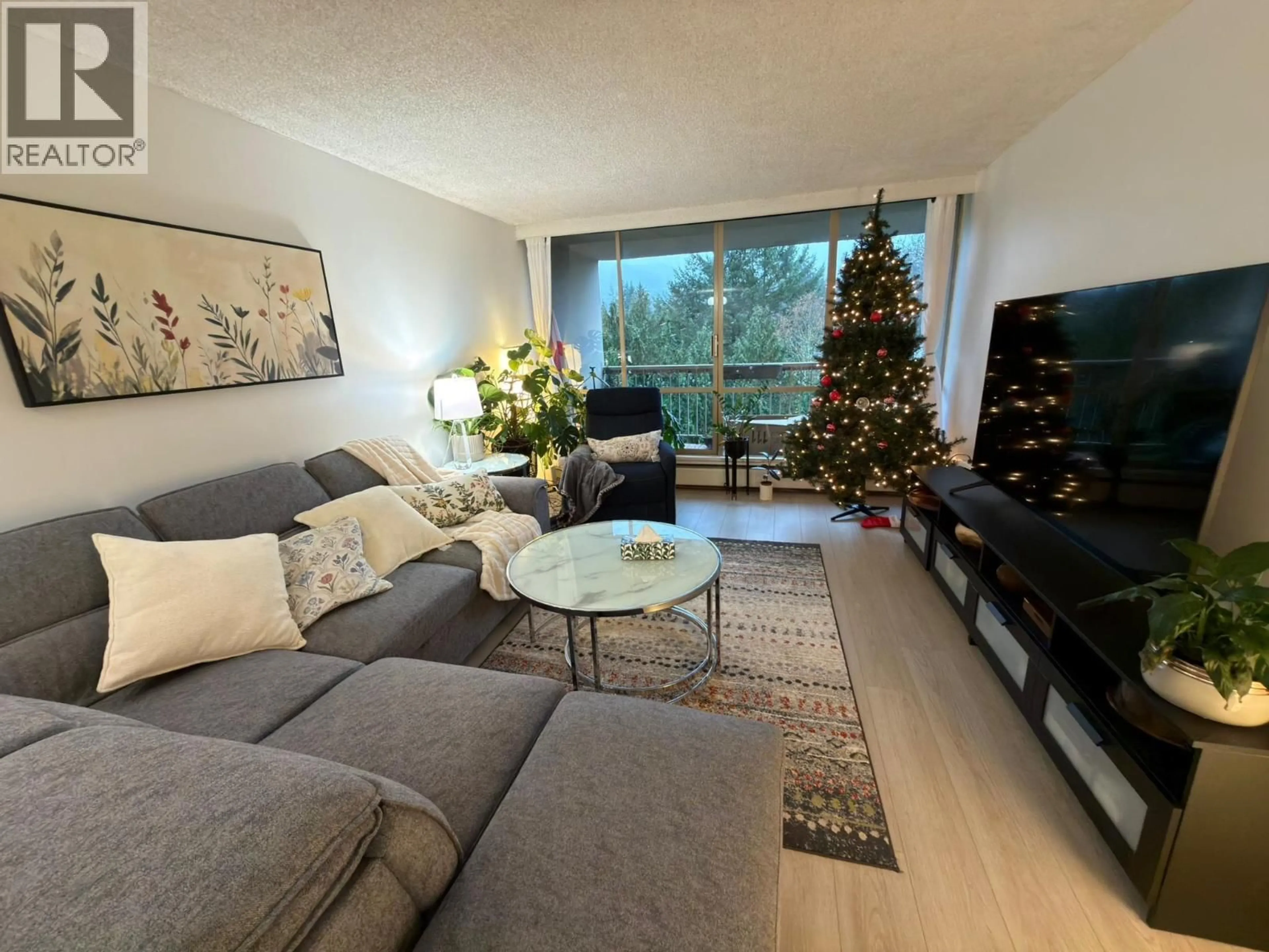 Living room with furniture, unknown for 1118 - 2012 FULLERTON AVENUE, North Vancouver British Columbia V7P3E3