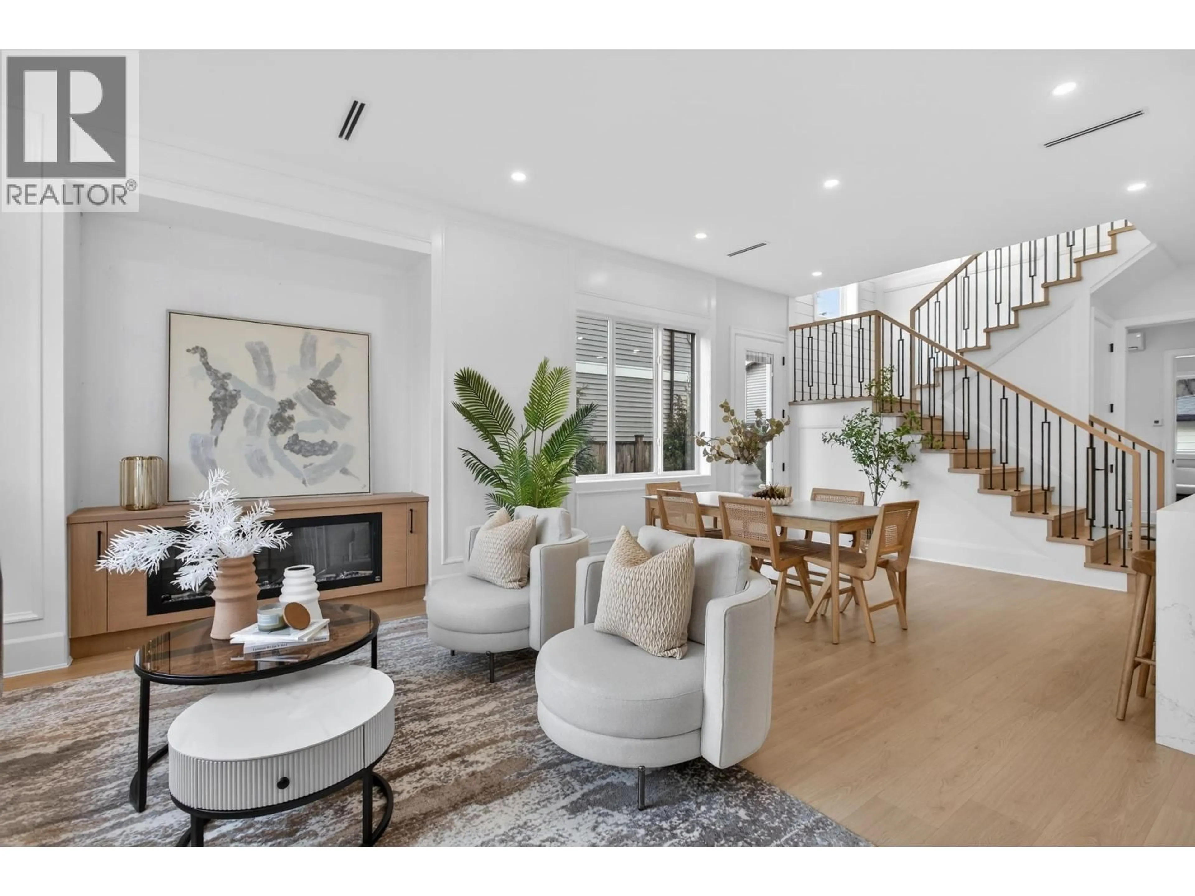 Living room with furniture, unknown for 2 - 10571 NO. 1 ROAD, Richmond British Columbia V7E1S3