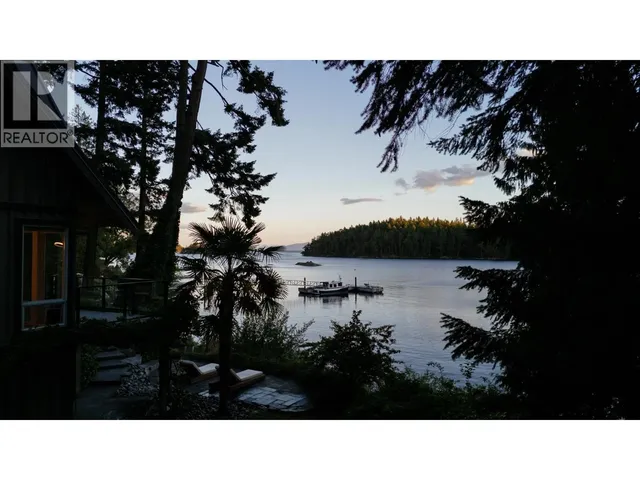 4990 FRANCIS PENINSULA ROAD, Pender Harbour 2