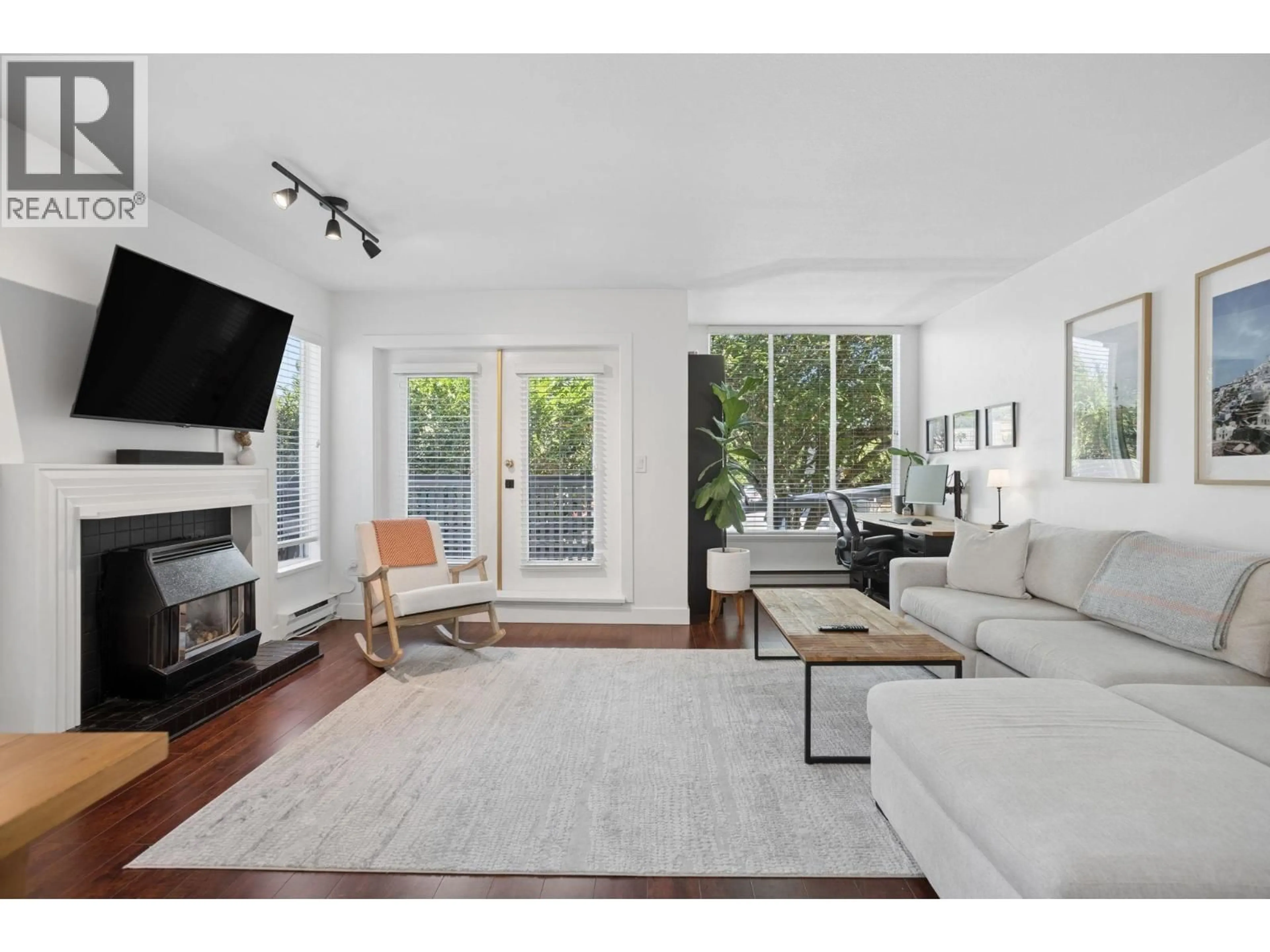 Living room with furniture, unknown for 5630 16TH AVENUE, Delta British Columbia V4L1G7